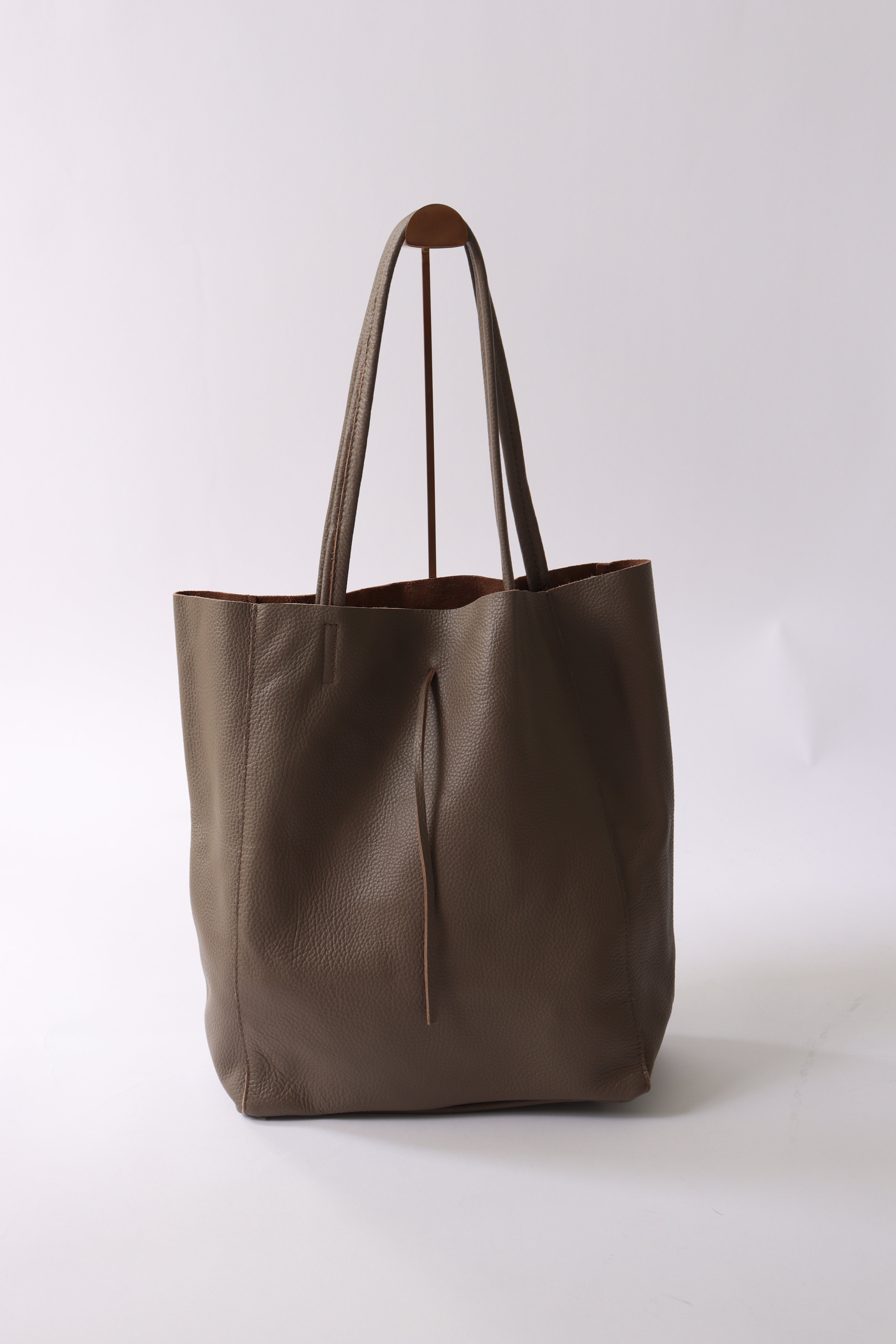 IMPORT】レザーバッグ バッグ ブランド 20代 30代 40代 50代 お手頃