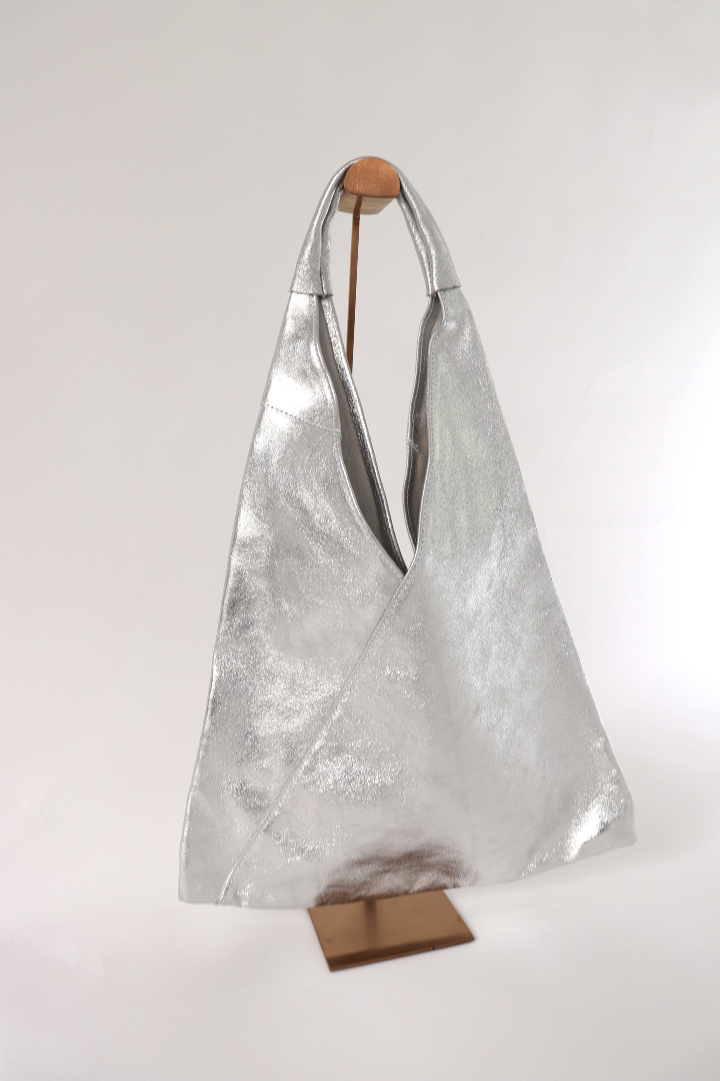 【MILLELA  FIRENZE】【PREORDER】メタリックトライアングルミディバッグ