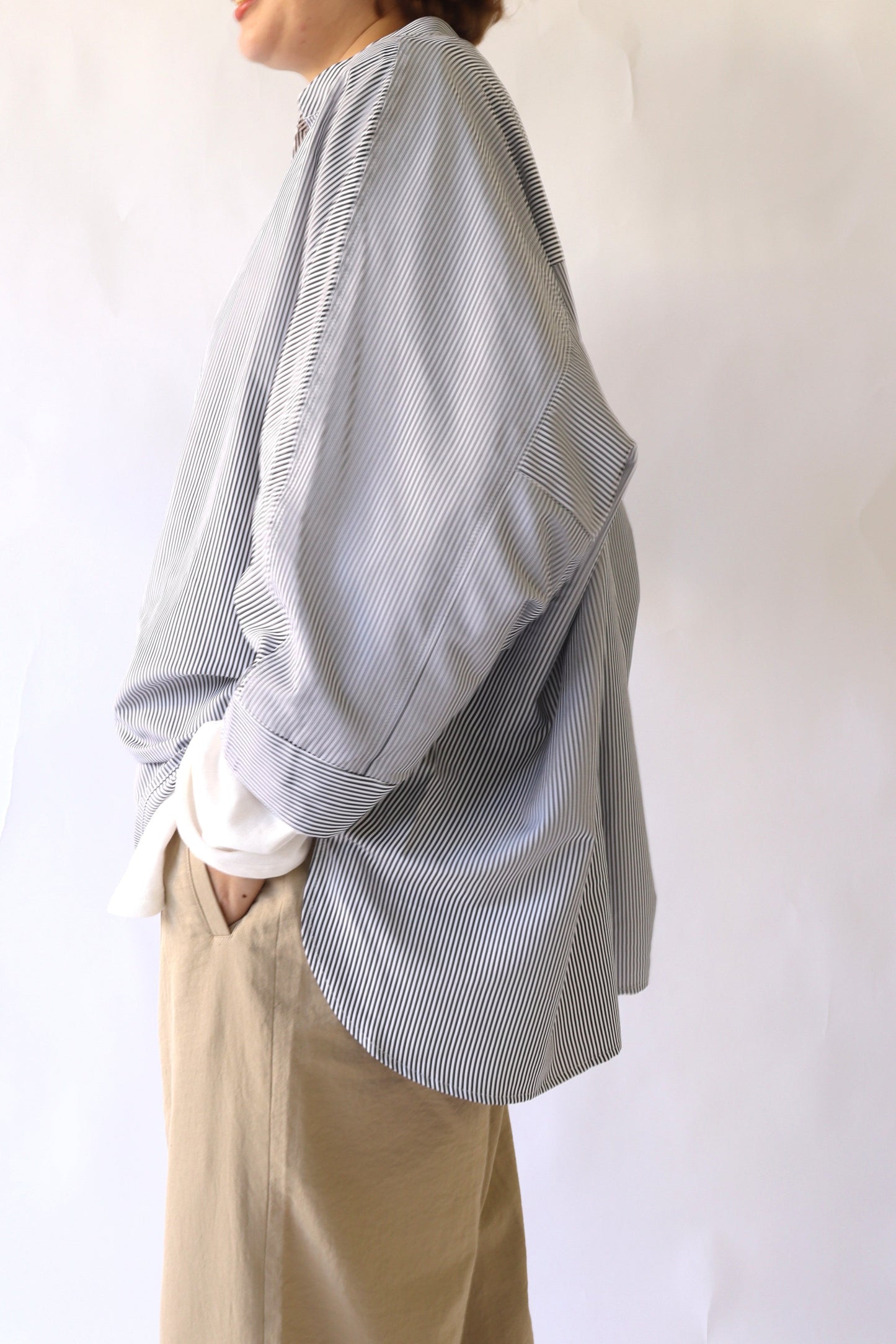【ACUTA】 細ストライプドルマンポンチョシャツ