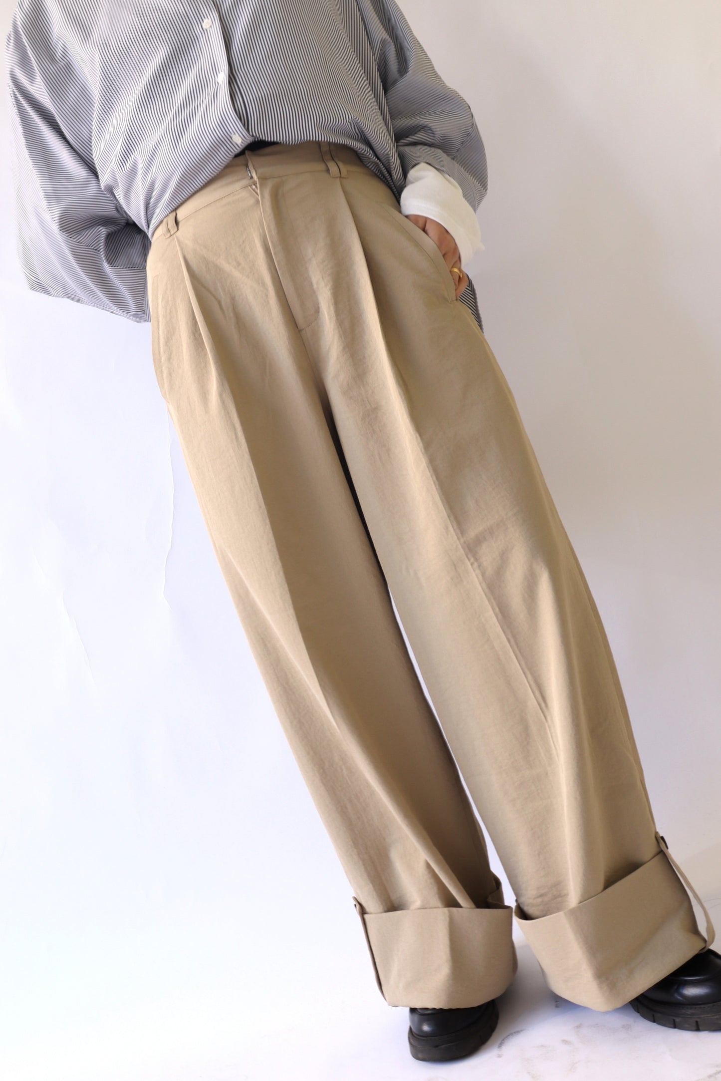 【ACUTA】ロールアップワイドパンツ