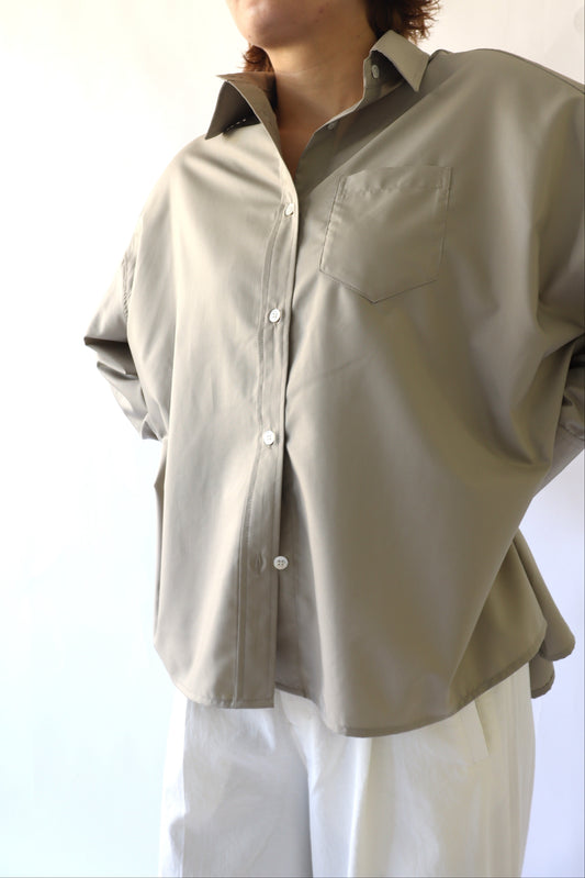 【ACUTA】 ブロードポンチョ風シャツ