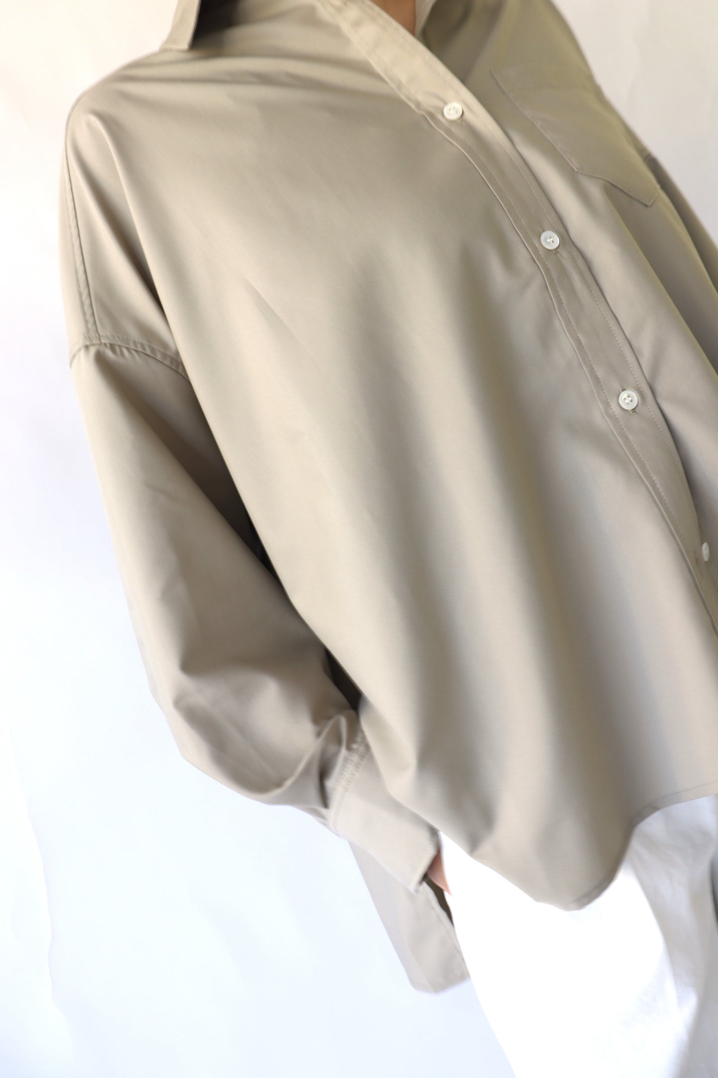 【ACUTA】 ブロードポンチョ風シャツ