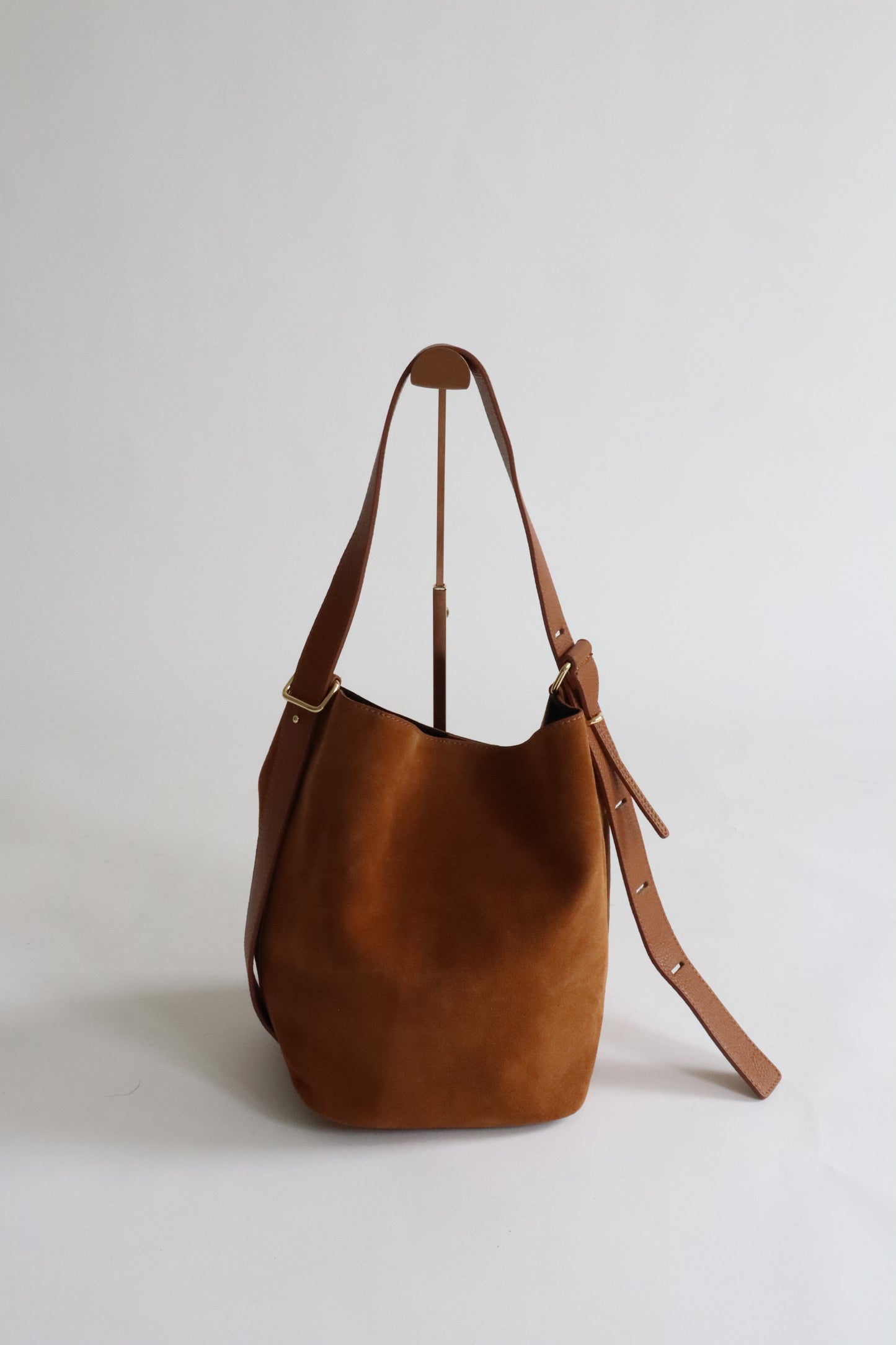 【MILLELA  FIRENZE】スエードワンショルダーバケットバッグ