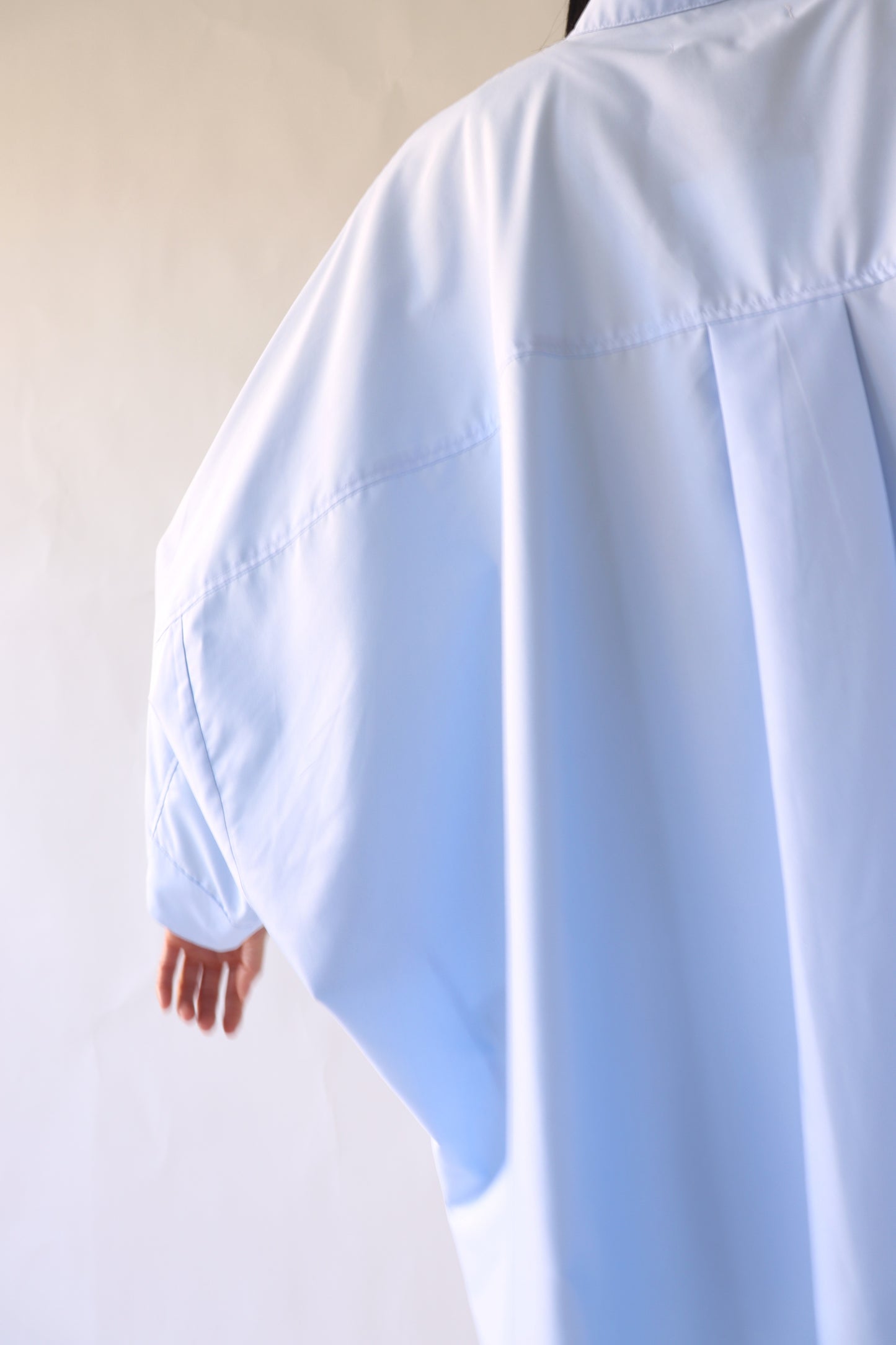 【ACUTA】 ドルマンポンチョシャツ