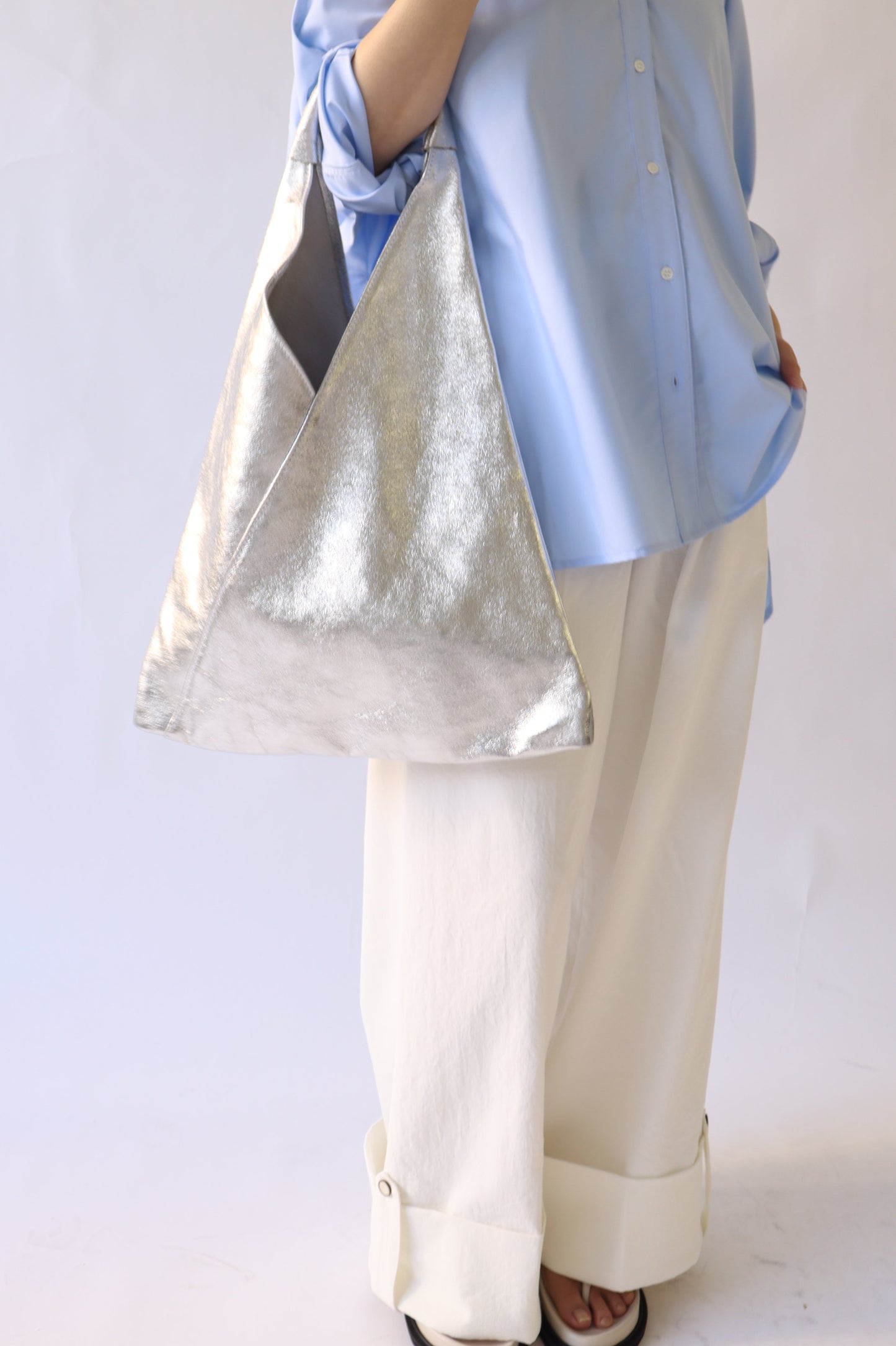 【MILLELA  FIRENZE】【PREORDER】メタリックトライアングルミディバッグ