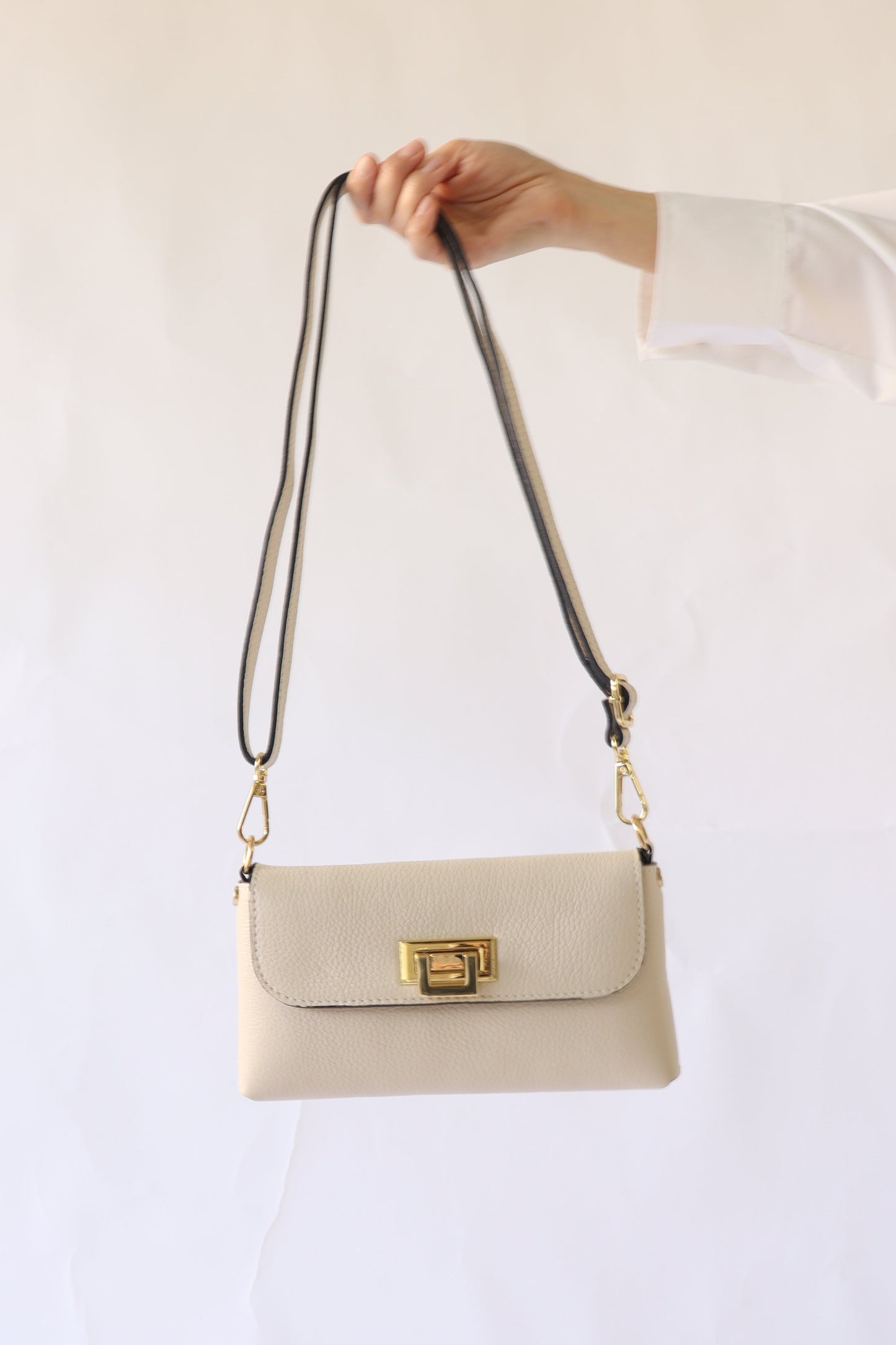 【MILLELA  FIRENZE】金具付きミニショルダーバッグ