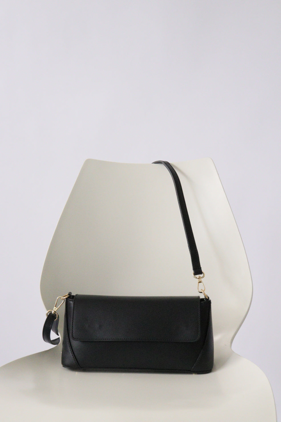 MILLELA FIRENZE】ミレッラフィレンツェ スクエアフラップ2WAYバッグ