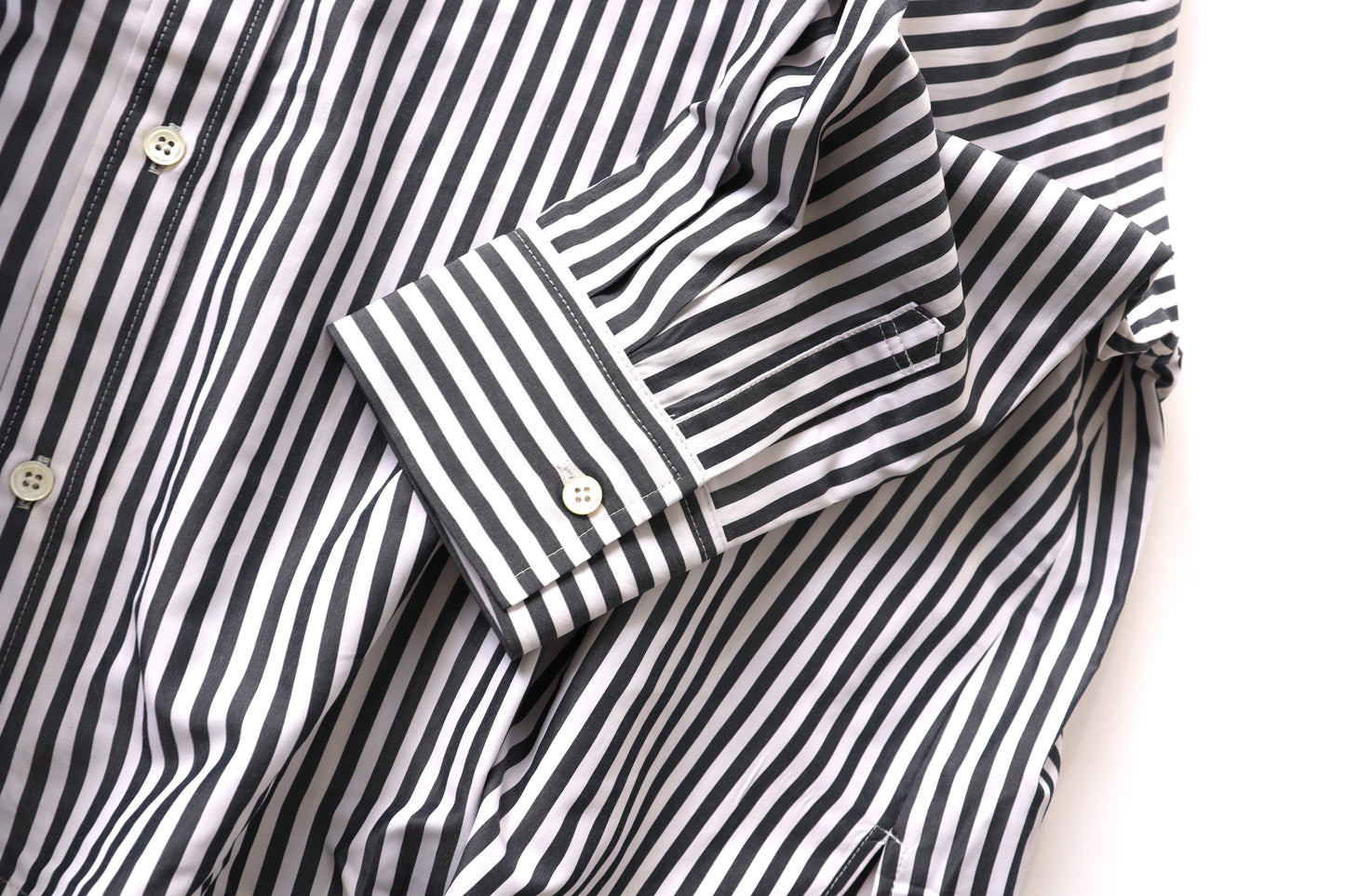 【ACUTA】ストライプブロードポンチョ風シャツ