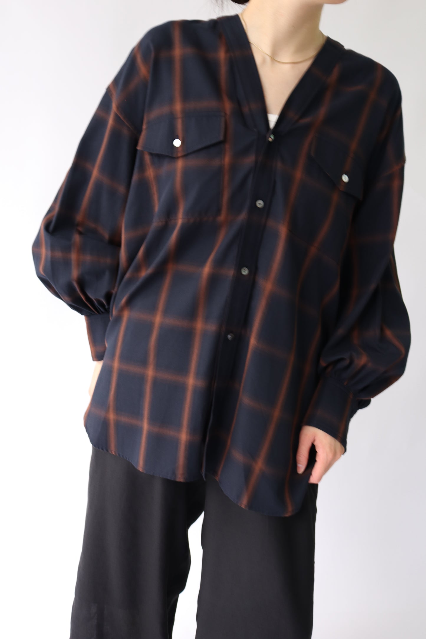 【ACUTA】オンブレーチェックカラーレスシャツ