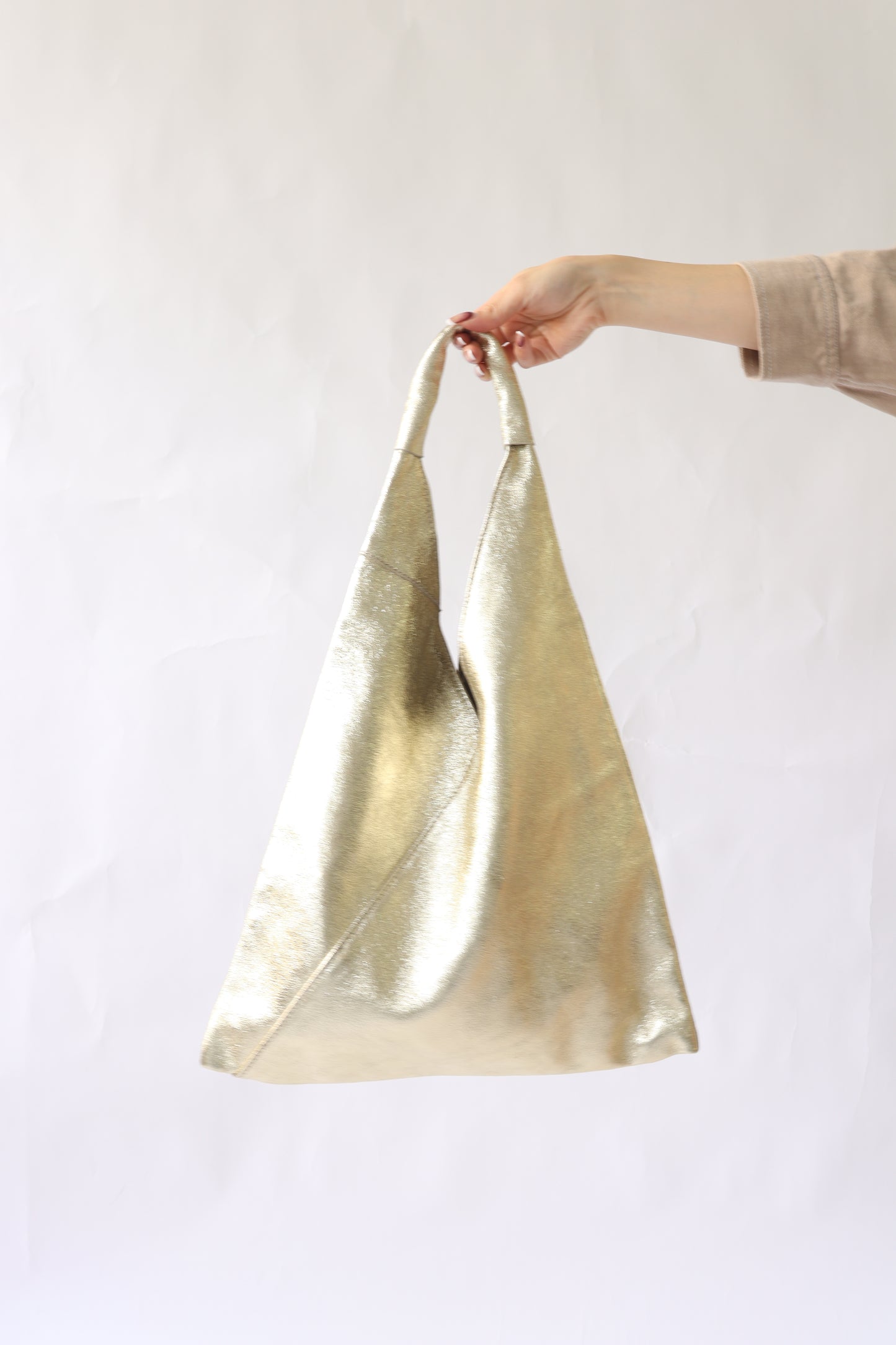 【MILLELA  FIRENZE】【PREORDER】メタリックトライアングルミディバッグ