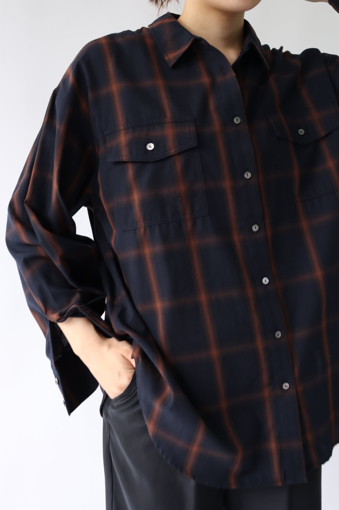 【ACUTA】オンブレーチェックオーバーシャツ