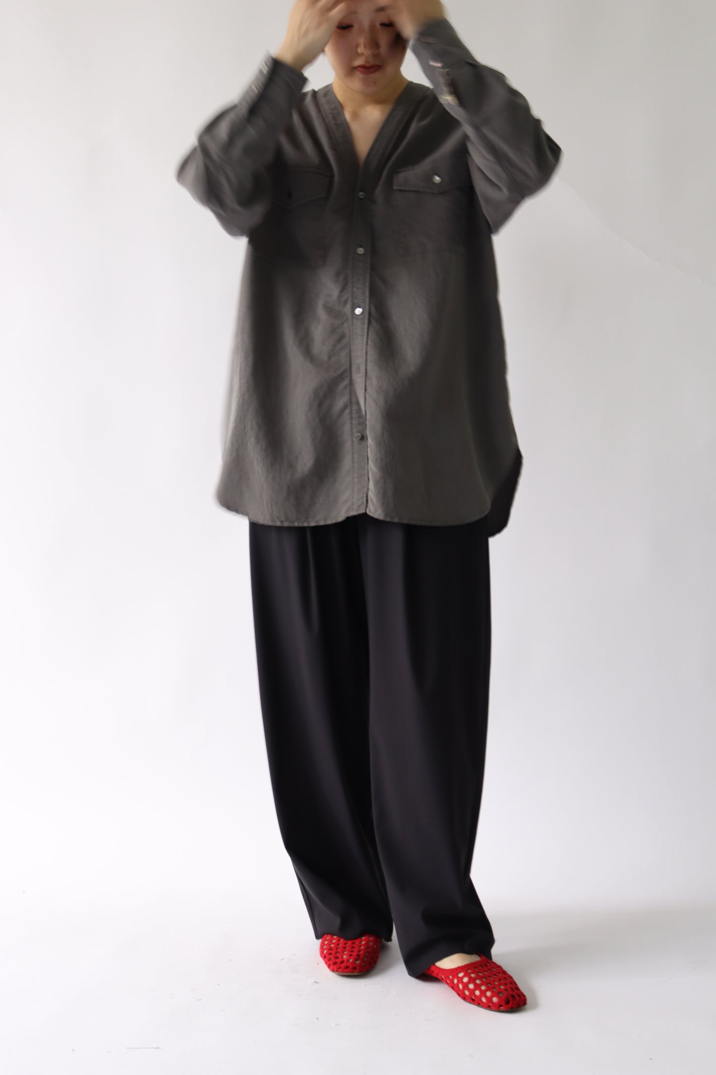 【ACUTA】バイオ加工カラーレスシャツ