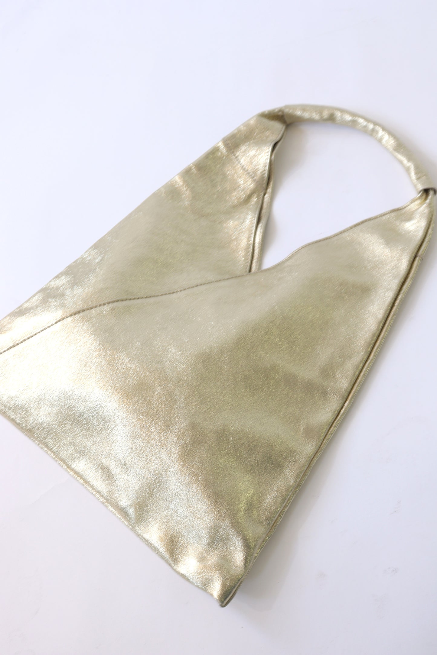 【MILLELA  FIRENZE】【PREORDER】メタリックトライアングルミディバッグ