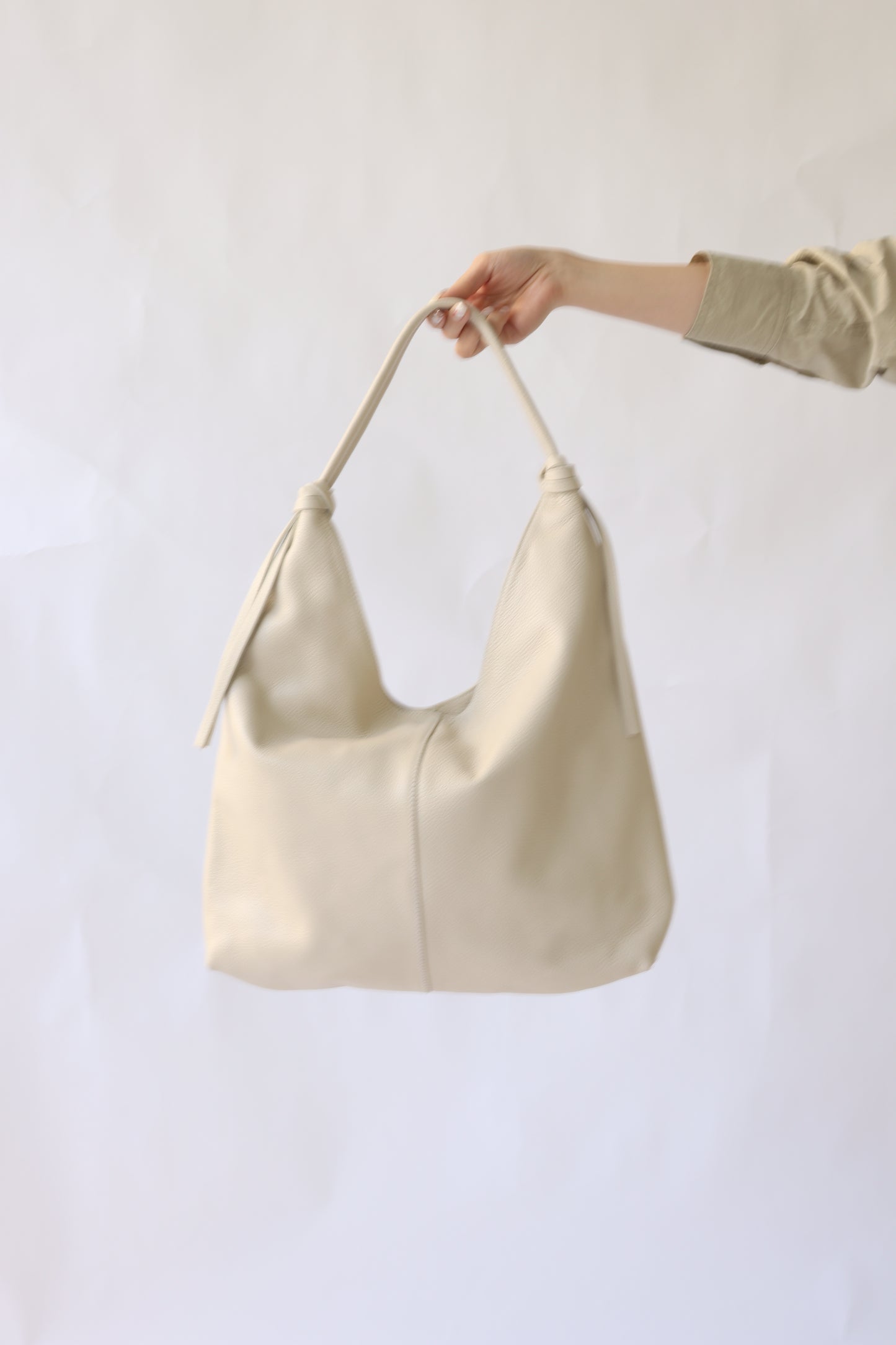 【MILLELA  FIRENZE】【PREORDER】 レザーホーボーバッグ