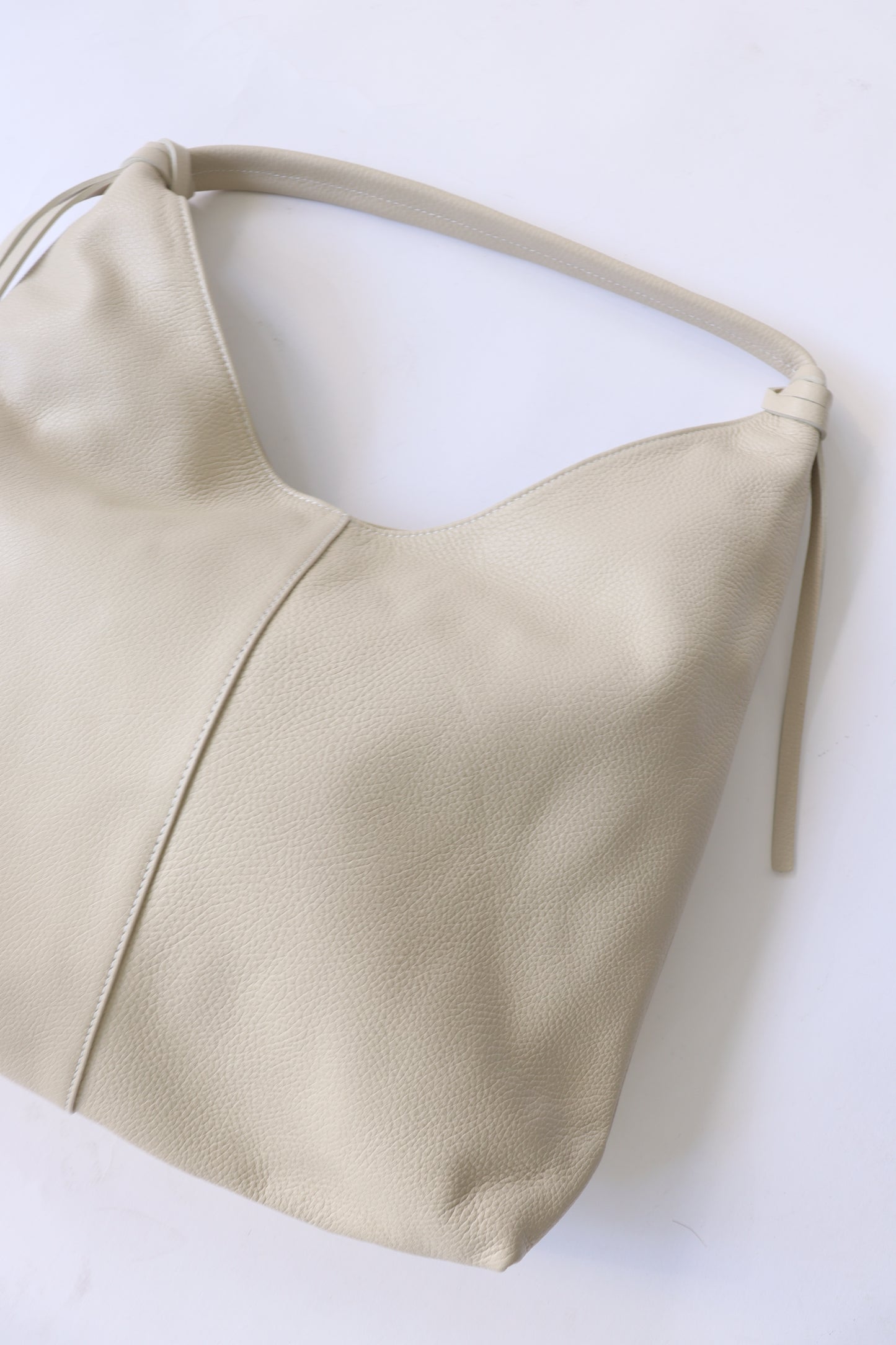 【MILLELA  FIRENZE】【PREORDER】 レザーホーボーバッグ