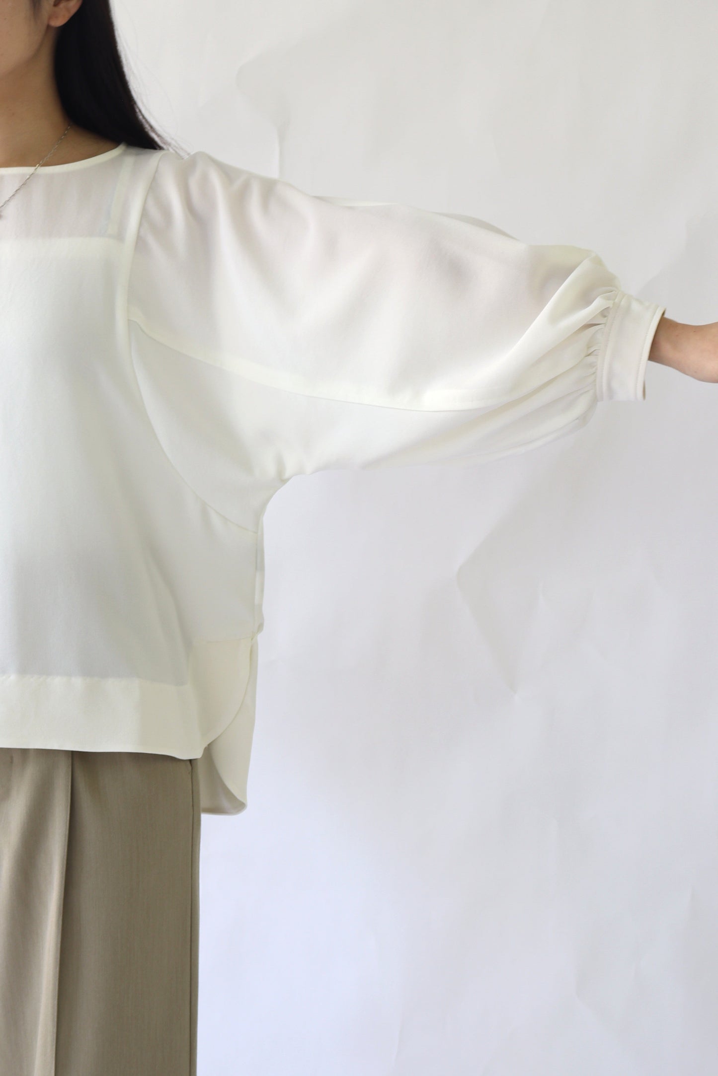 【ACUTA】 ドルマン風Tブラウス
