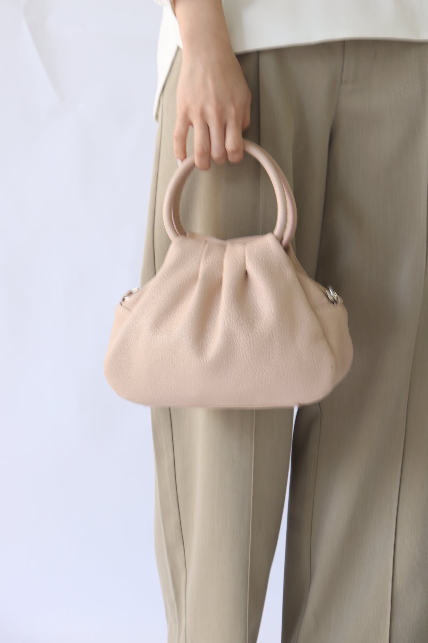 【MILLELA  FIRENZE】【新色】タックハンドバッグ