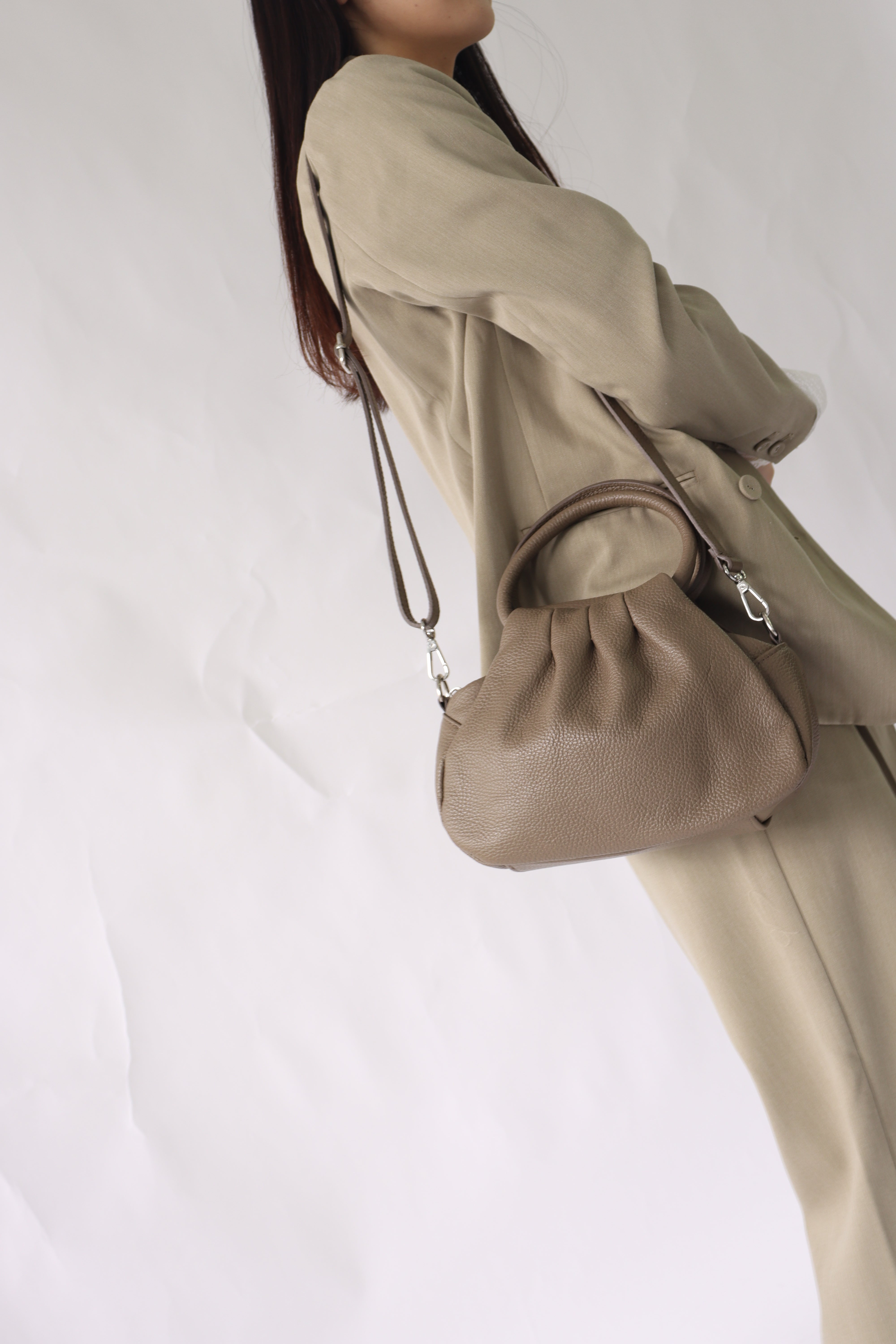 タックデザインハンドバッグ | MILLELA FIRENZE イタリア製 – ACUTA