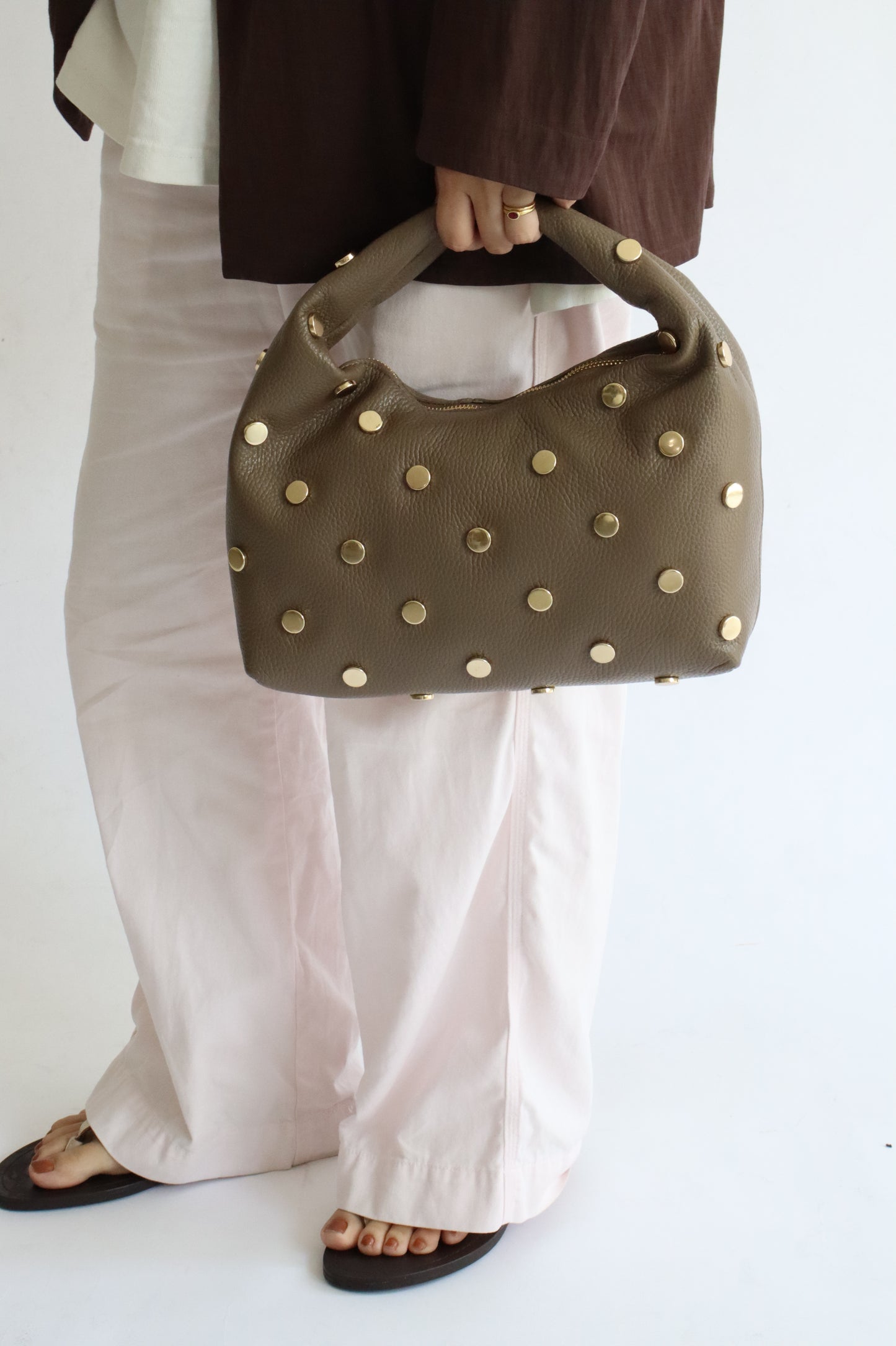 【MILLELA  FIRENZE】フラットスタッズハンドバッグ