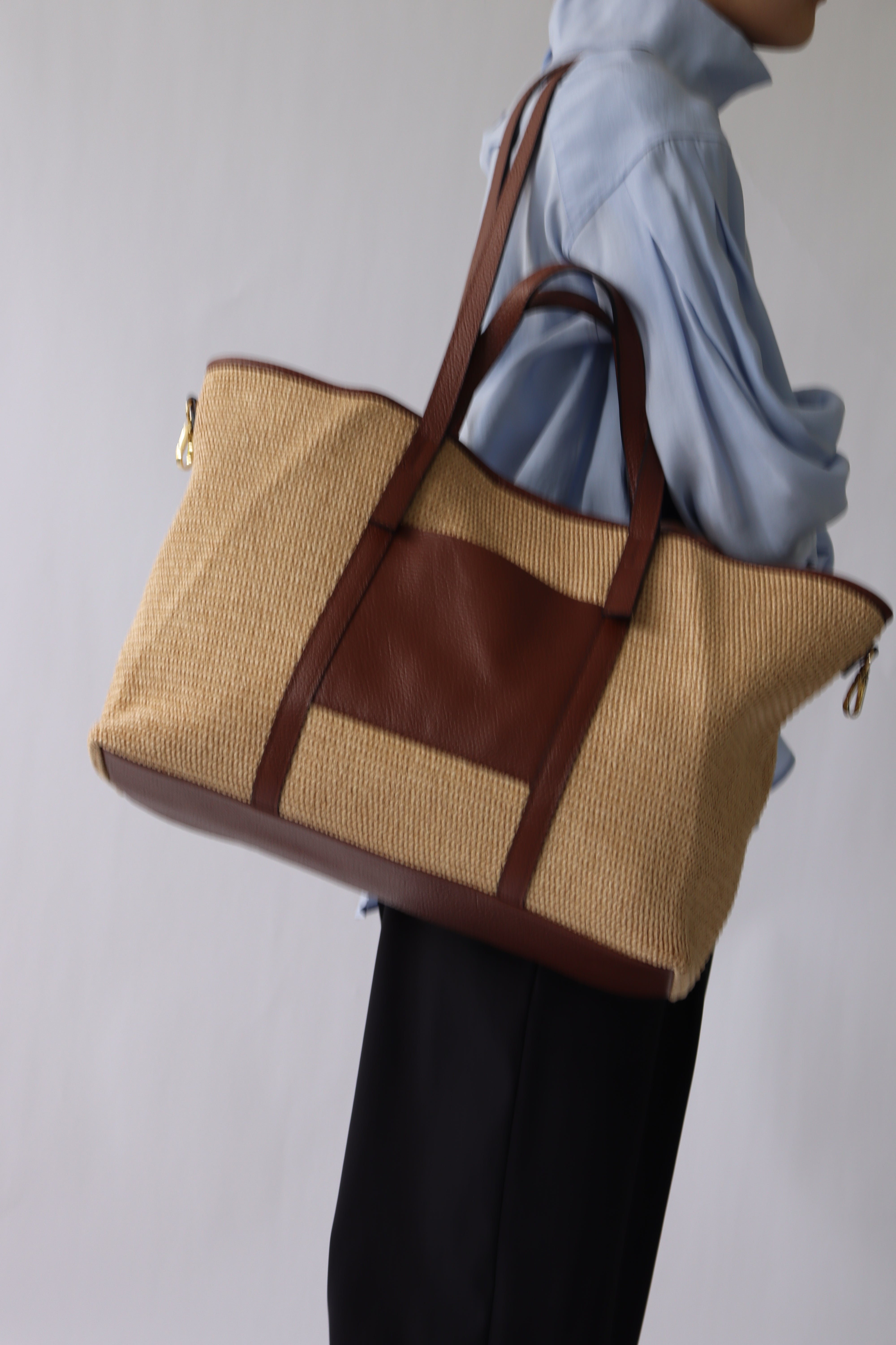 MILLELA FIRENZE ラフィア素材 バッグ　美品 IMPORT】レザーバッグ バッグ ブランド 20代 30代 40代 50代 お