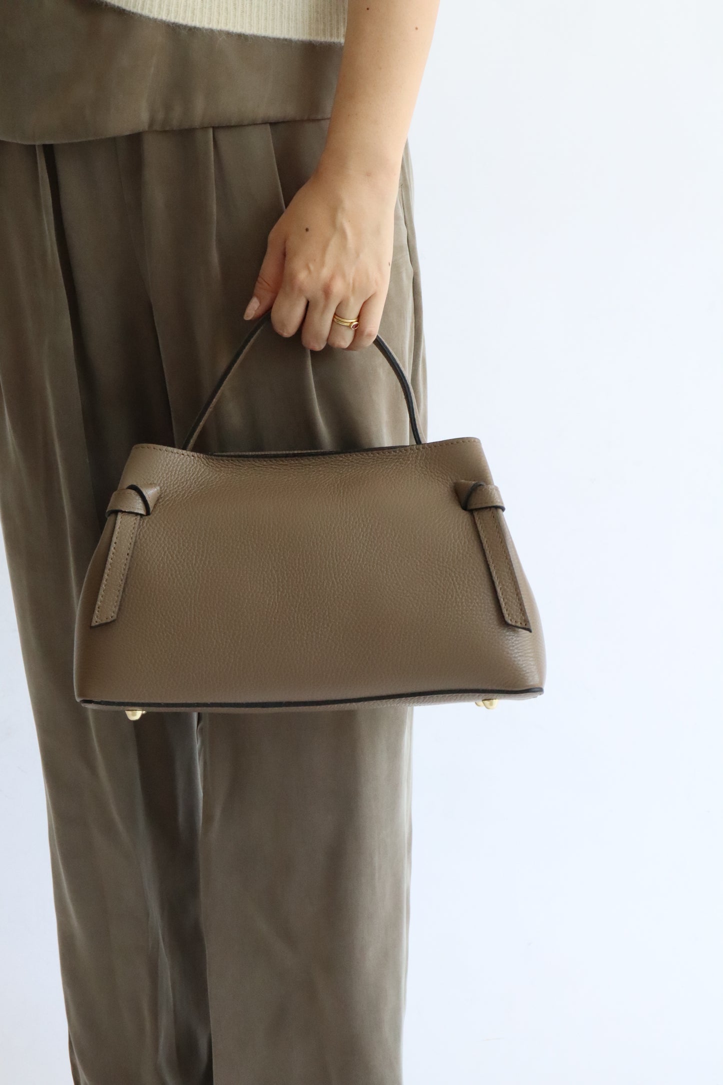 【MILLELA  FIRENZE】サイドリボンハンドバッグ