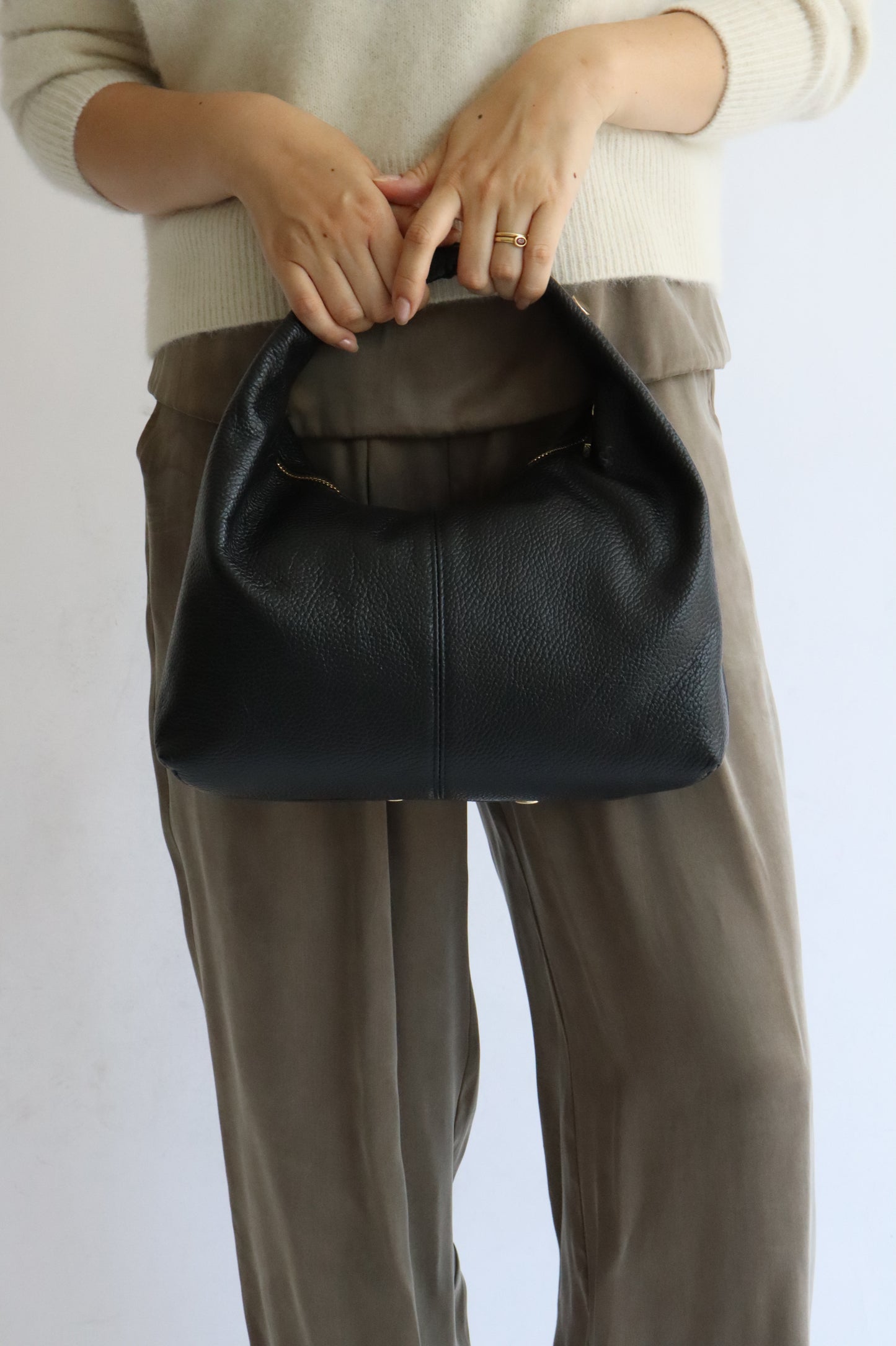 【MILLELA  FIRENZE】フラットスタッズハンドバッグ