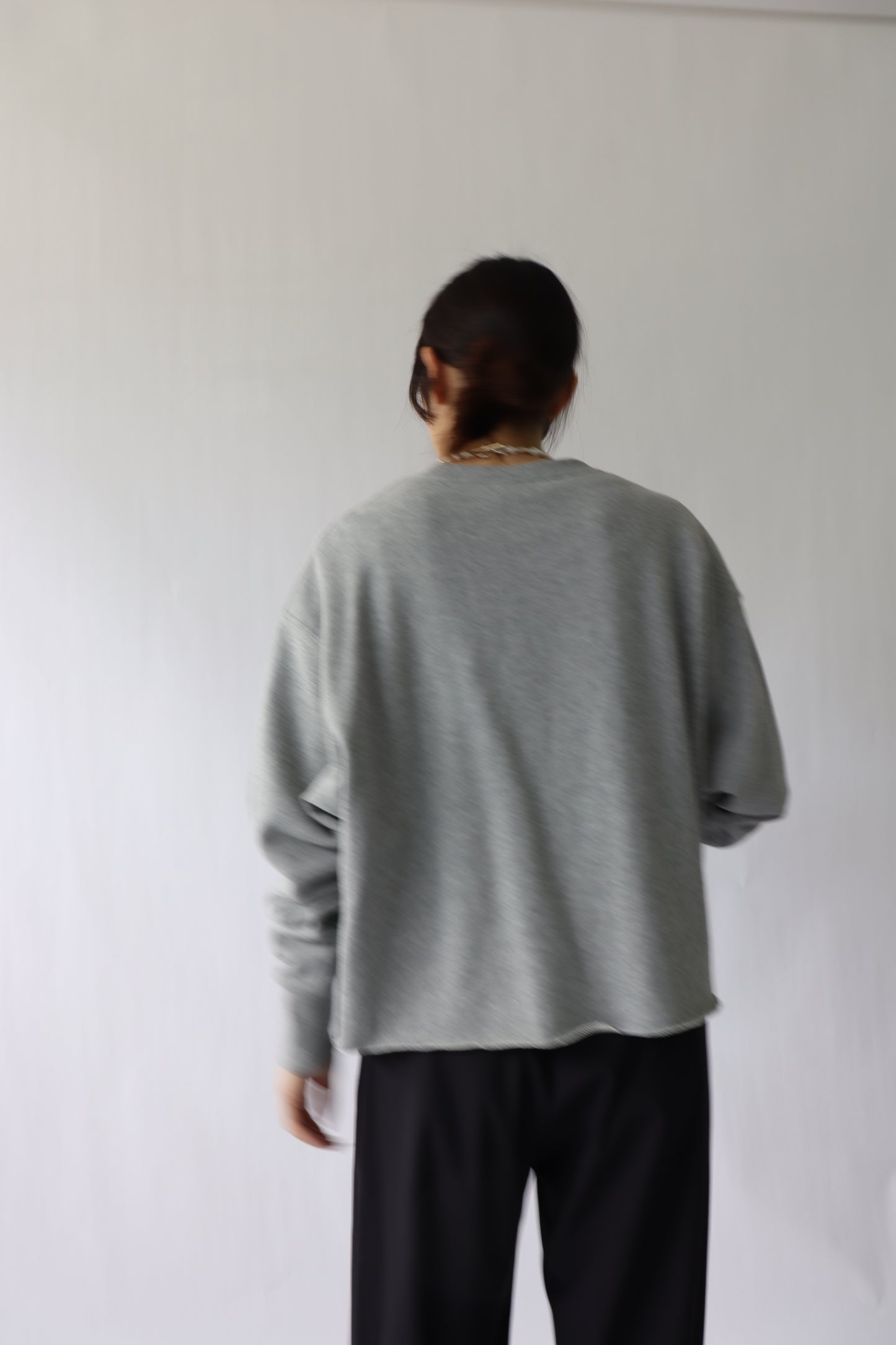 【Ruhe】裏毛深Vトップス