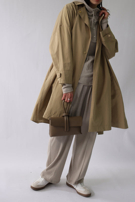 【ACUTA】フィブリルタッチテントコート