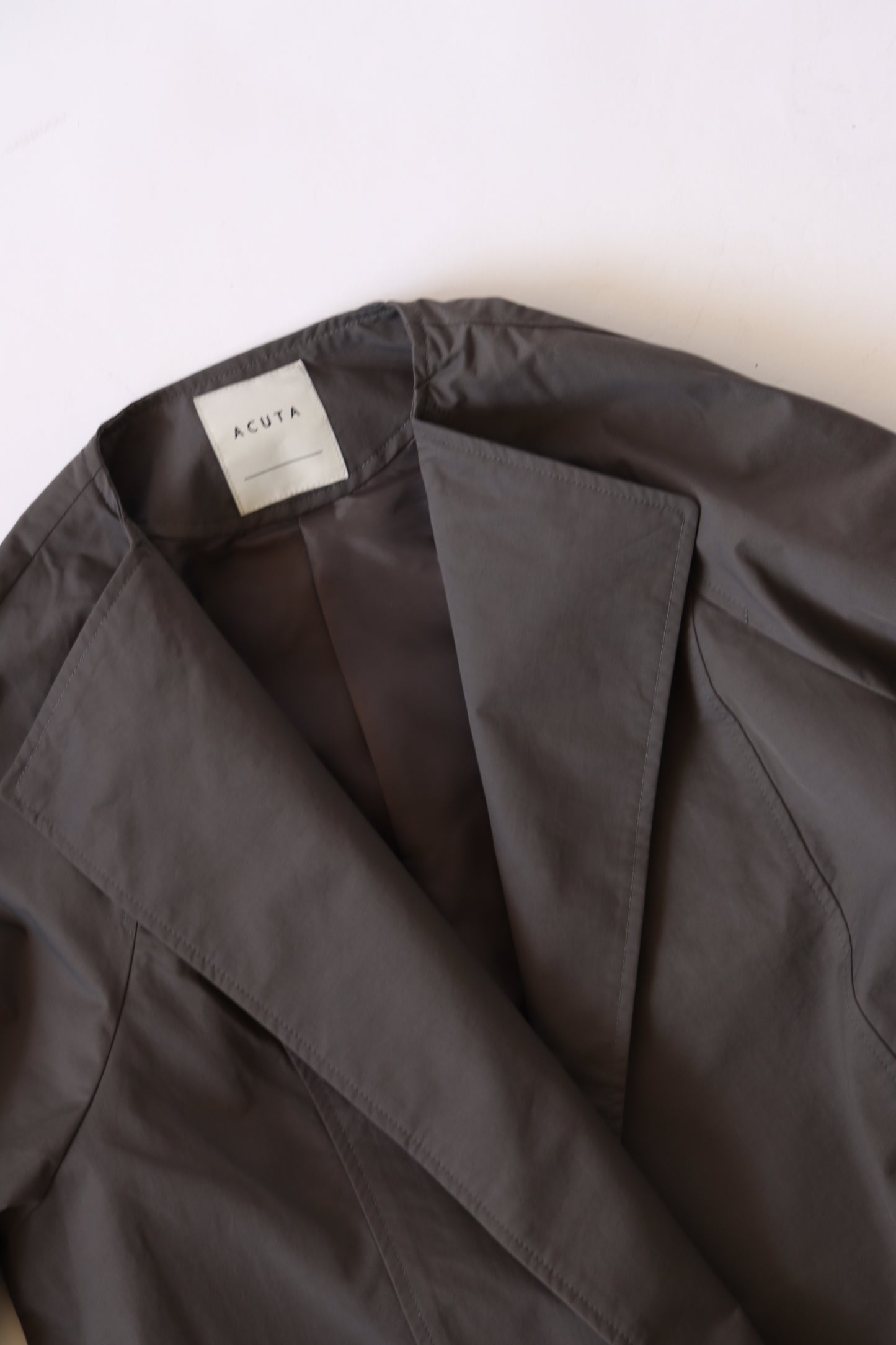 【ACUTA】袖リブバックベルトショートコート