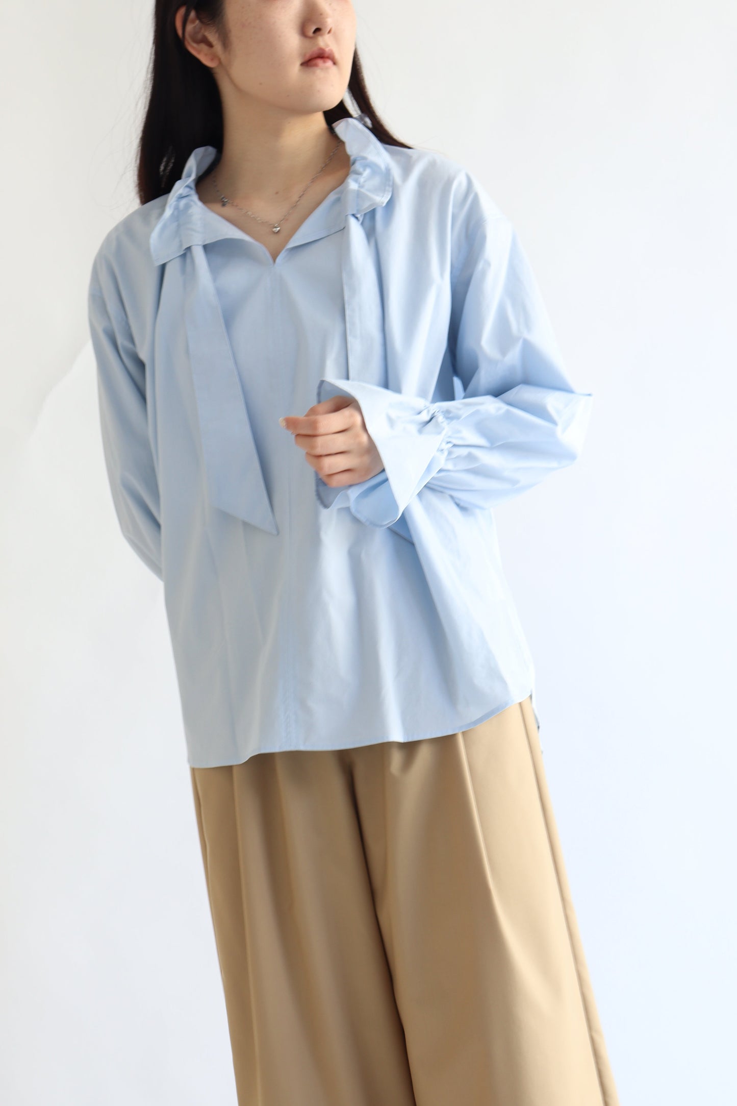 【ACUTA】 【PRE ORDER】オーガニックコットンフリルブラウス