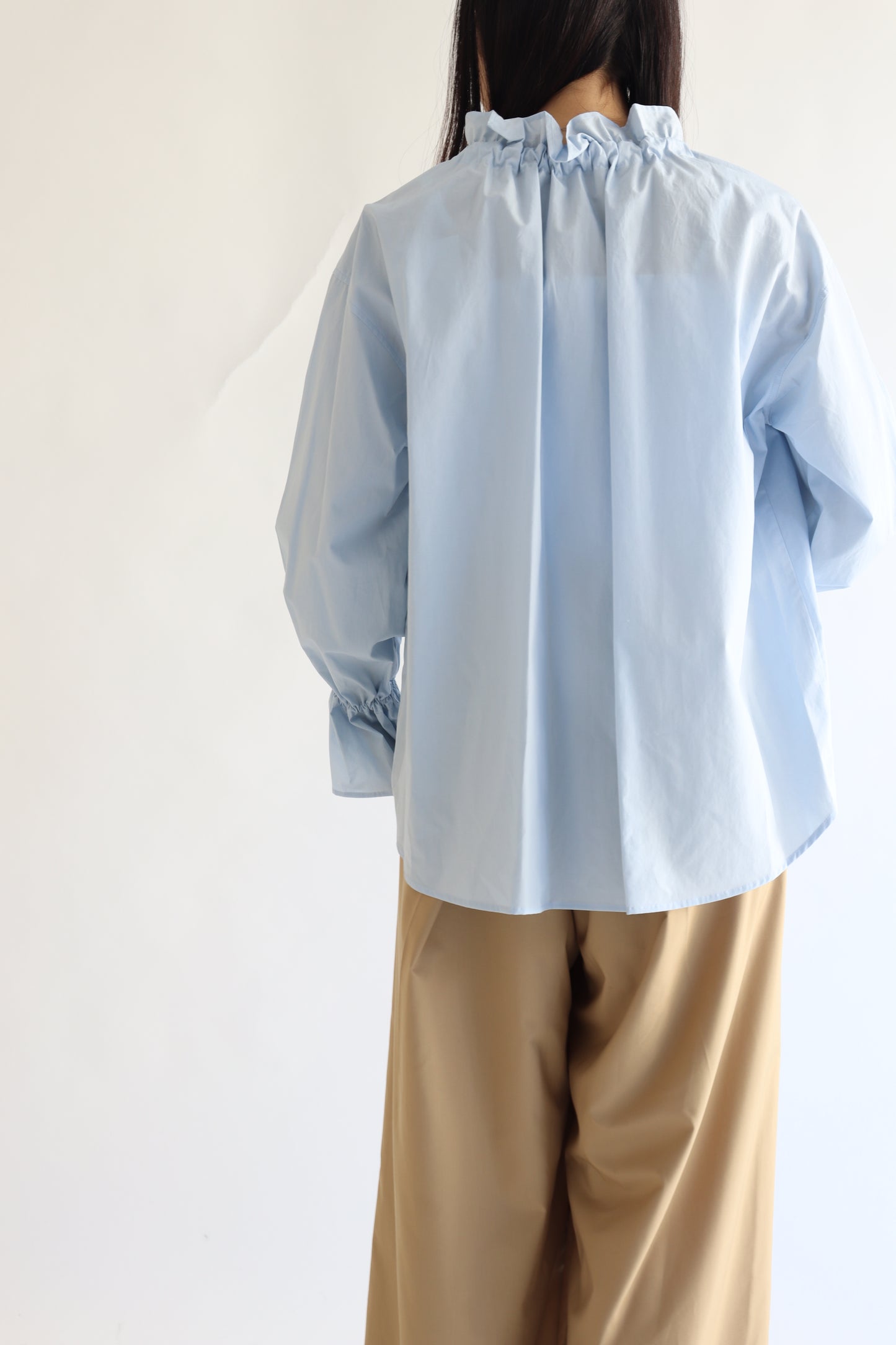 【ACUTA】 【PRE ORDER】オーガニックコットンフリルブラウス