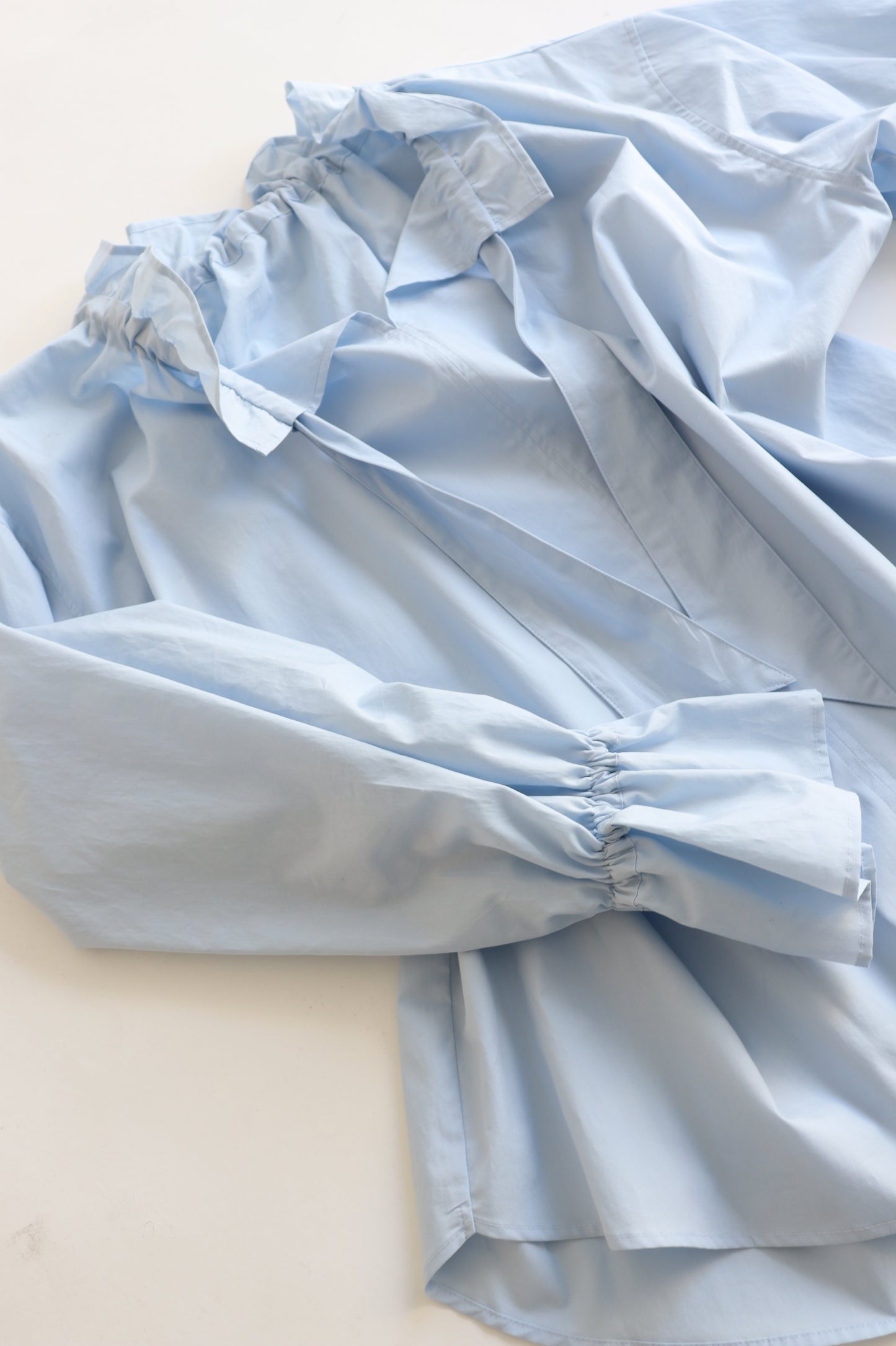 【ACUTA】 【PRE ORDER】オーガニックコットンフリルブラウス