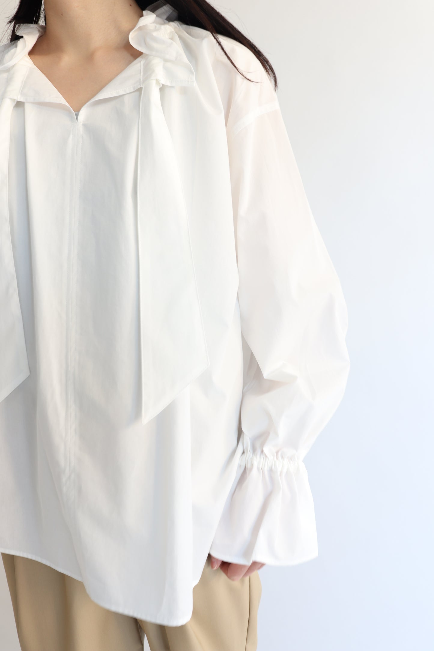 【ACUTA】 【PRE ORDER】オーガニックコットンフリルブラウス