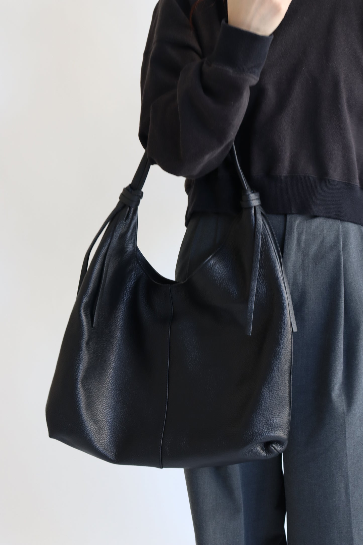 【MILLELA  FIRENZE】 レザーホーボーバッグ