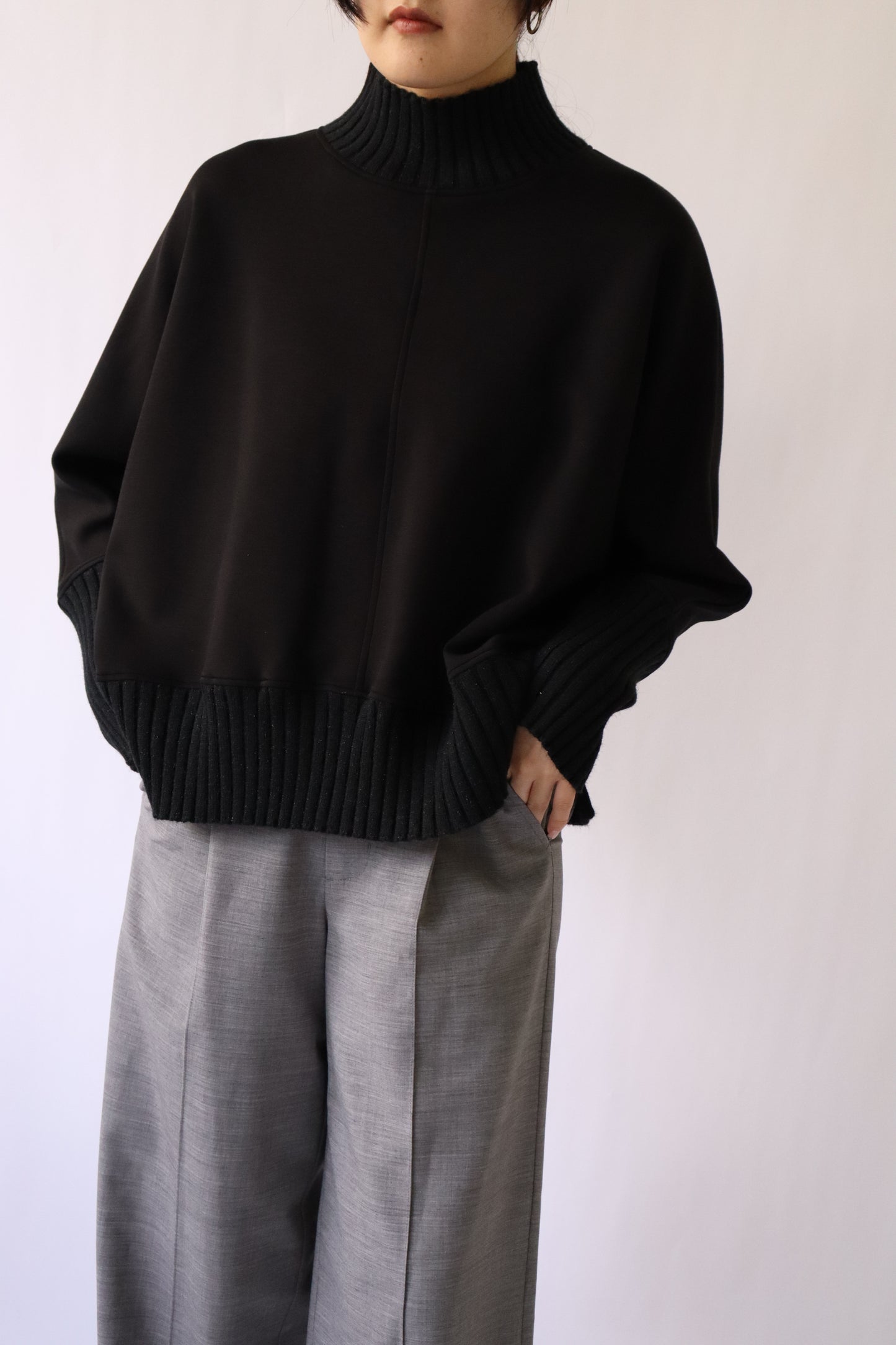 【ACUTA】ニットコンビハイネックトップス