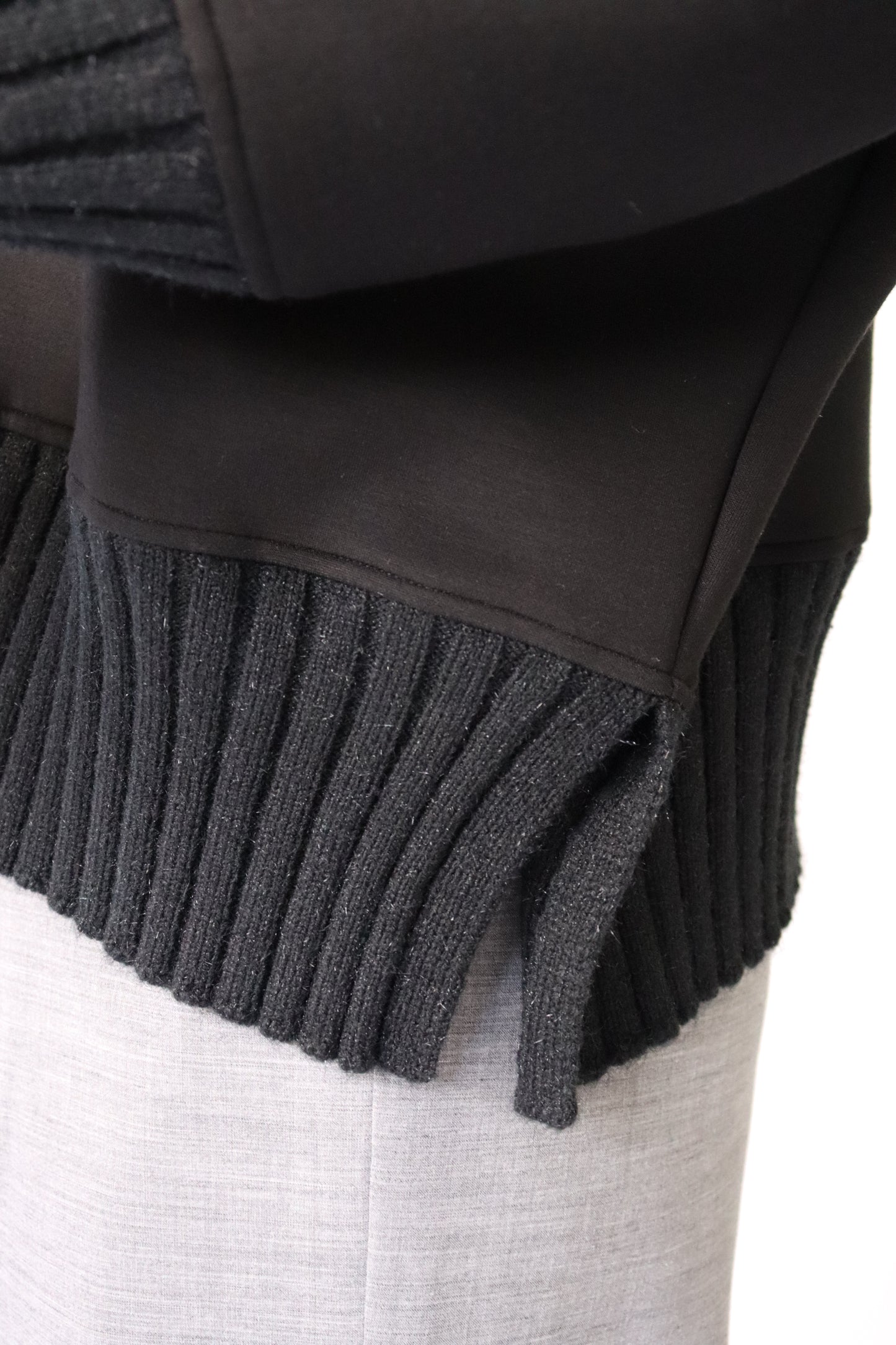 【ACUTA】ニットコンビハイネックトップス