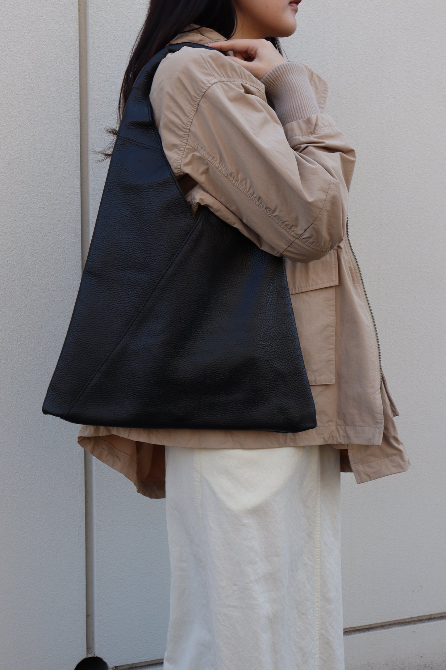 【MILLELA  FIRENZE】トライアングルミディバッグ