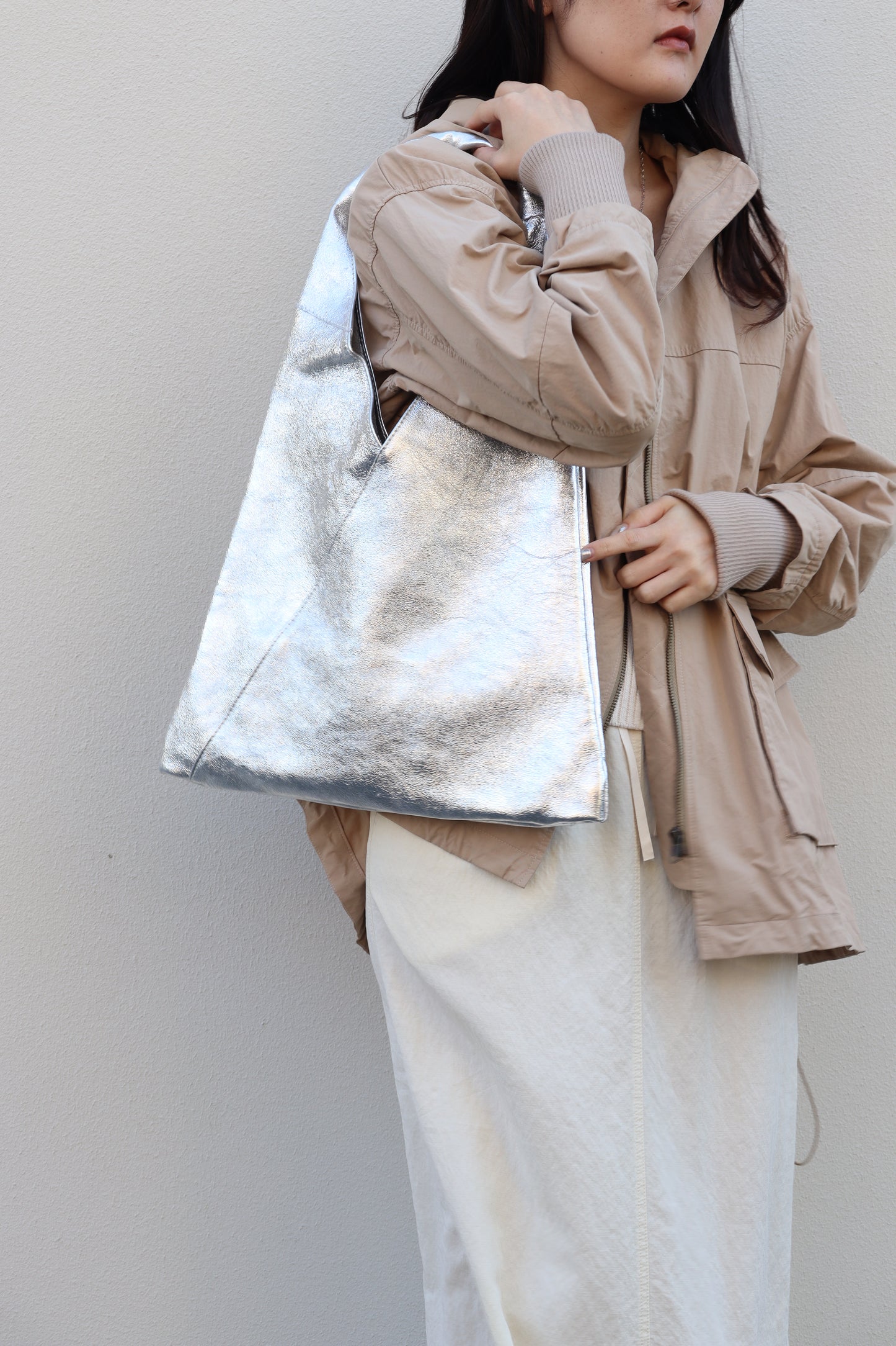 【MILLELA  FIRENZE】メタリックトライアングルミディバッグ