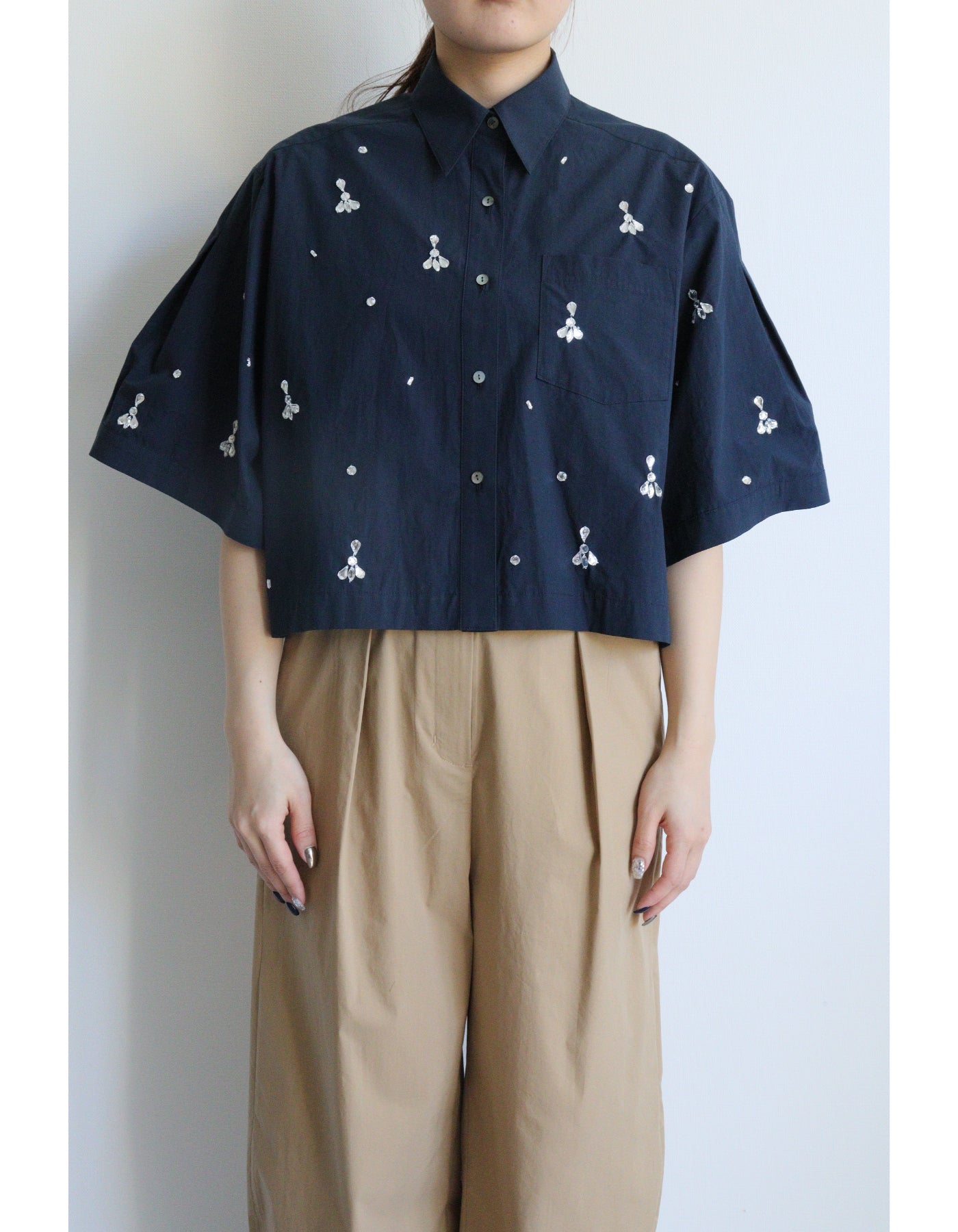 【ACUTA】ビジューショートシャツ