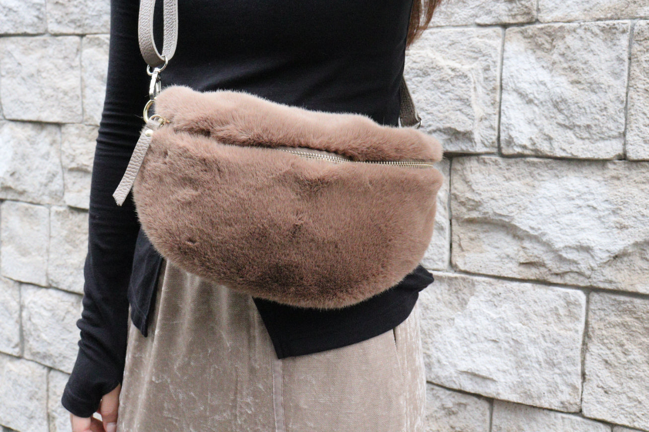 MILLELA FIRENZE】フェイクファーボディバッグ ミレッラフィレンツェ  
