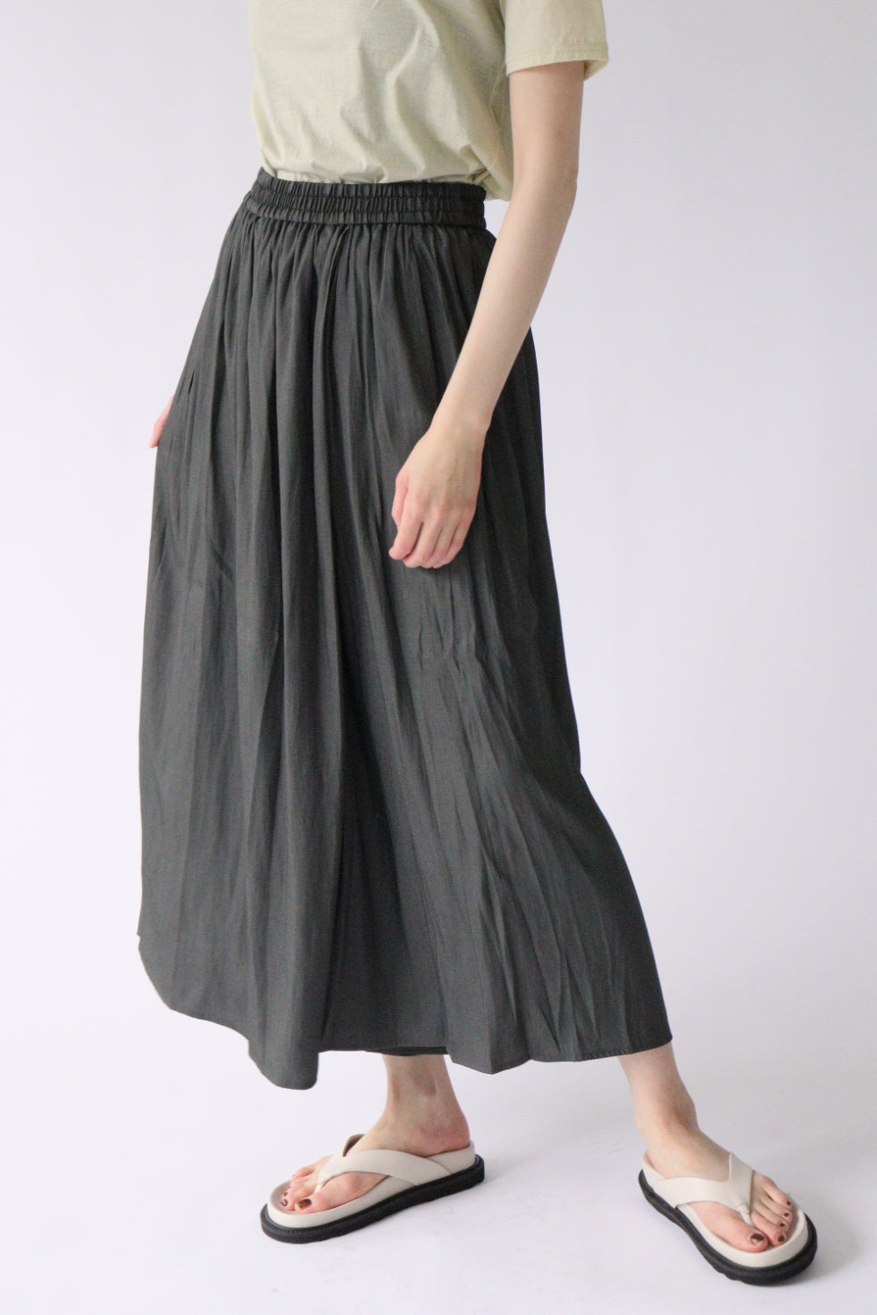 【ACUTA】【再入荷】割繊サテンラップパンツ