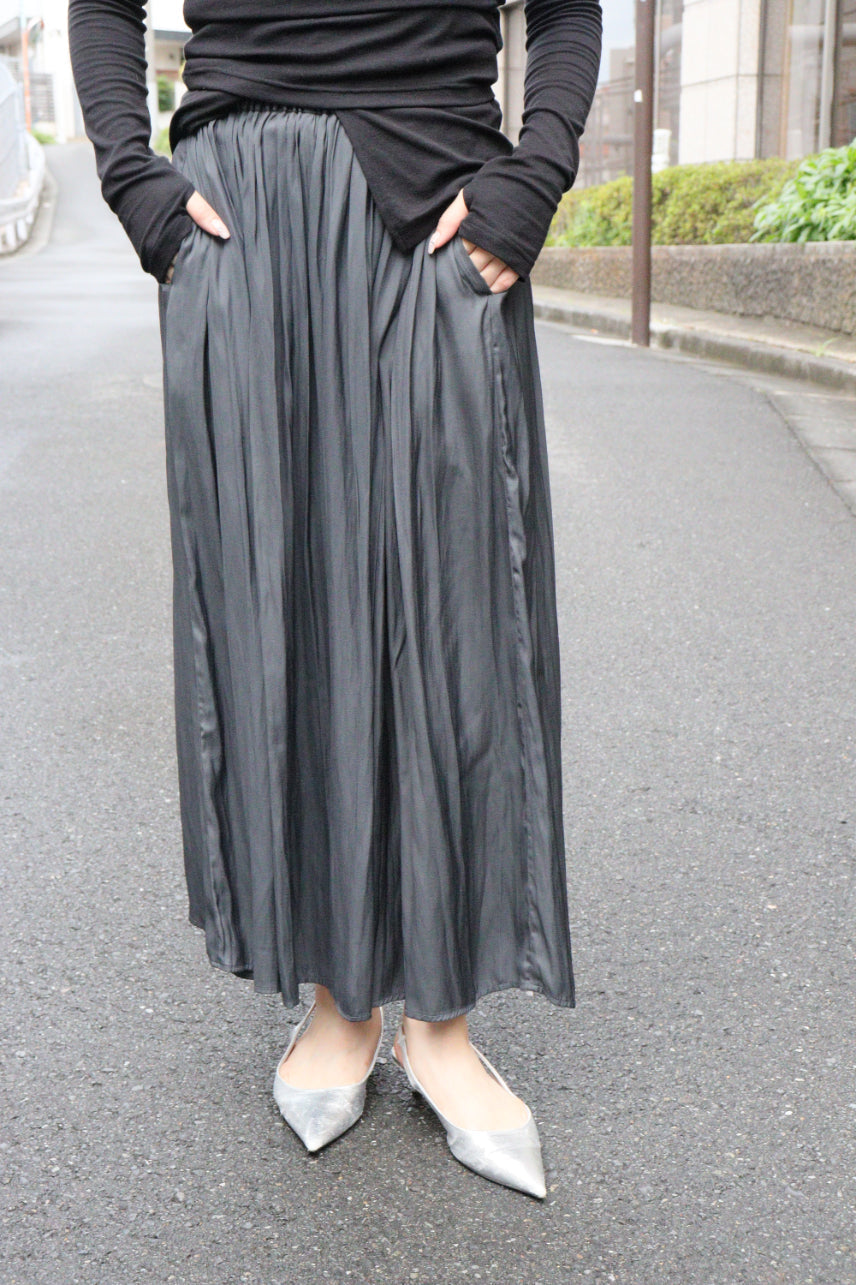 【ACUTA】【再入荷】割繊サテンラップパンツ