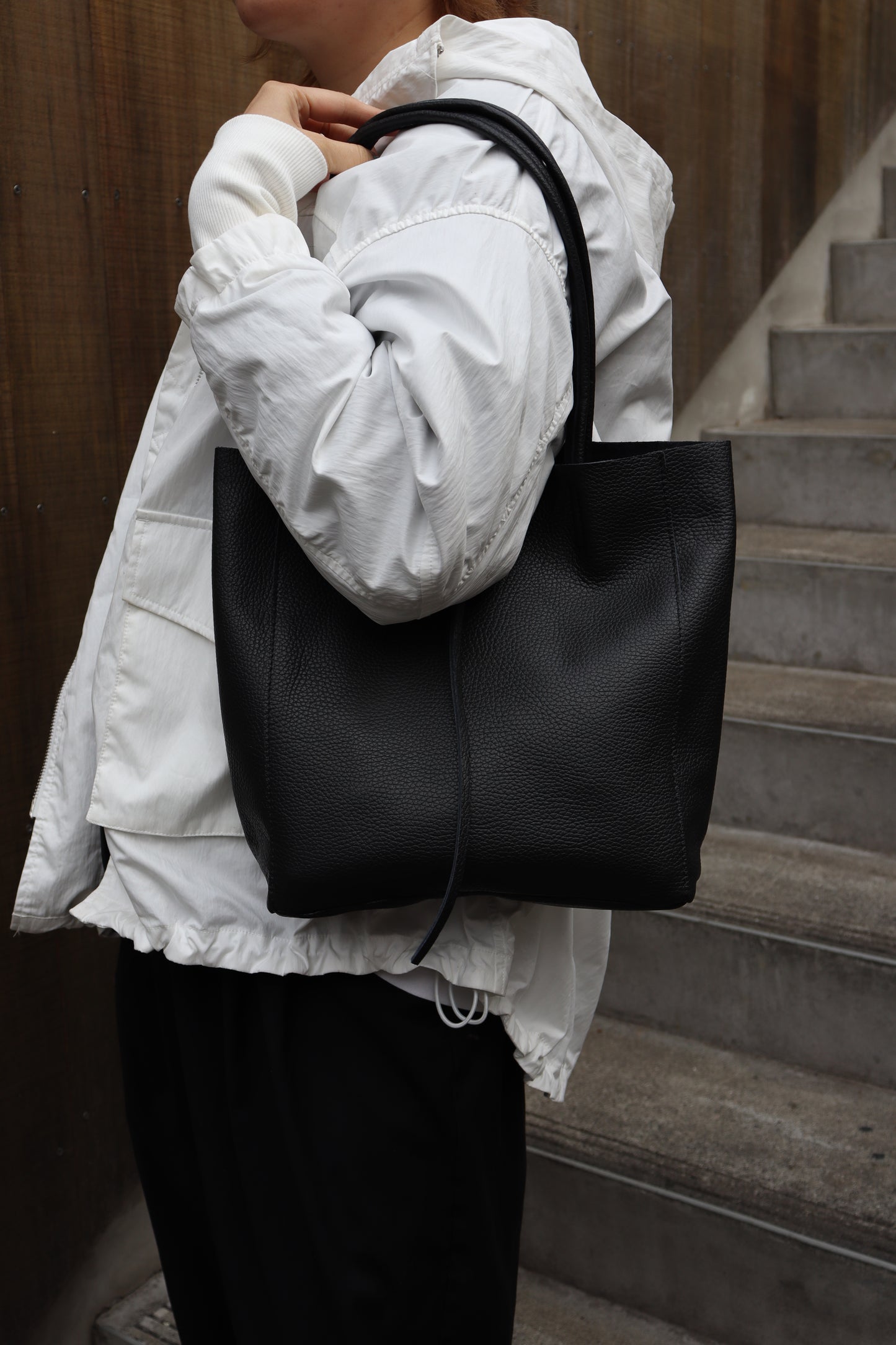 【MILLELA  FIRENZE】ミドルトートバッグ