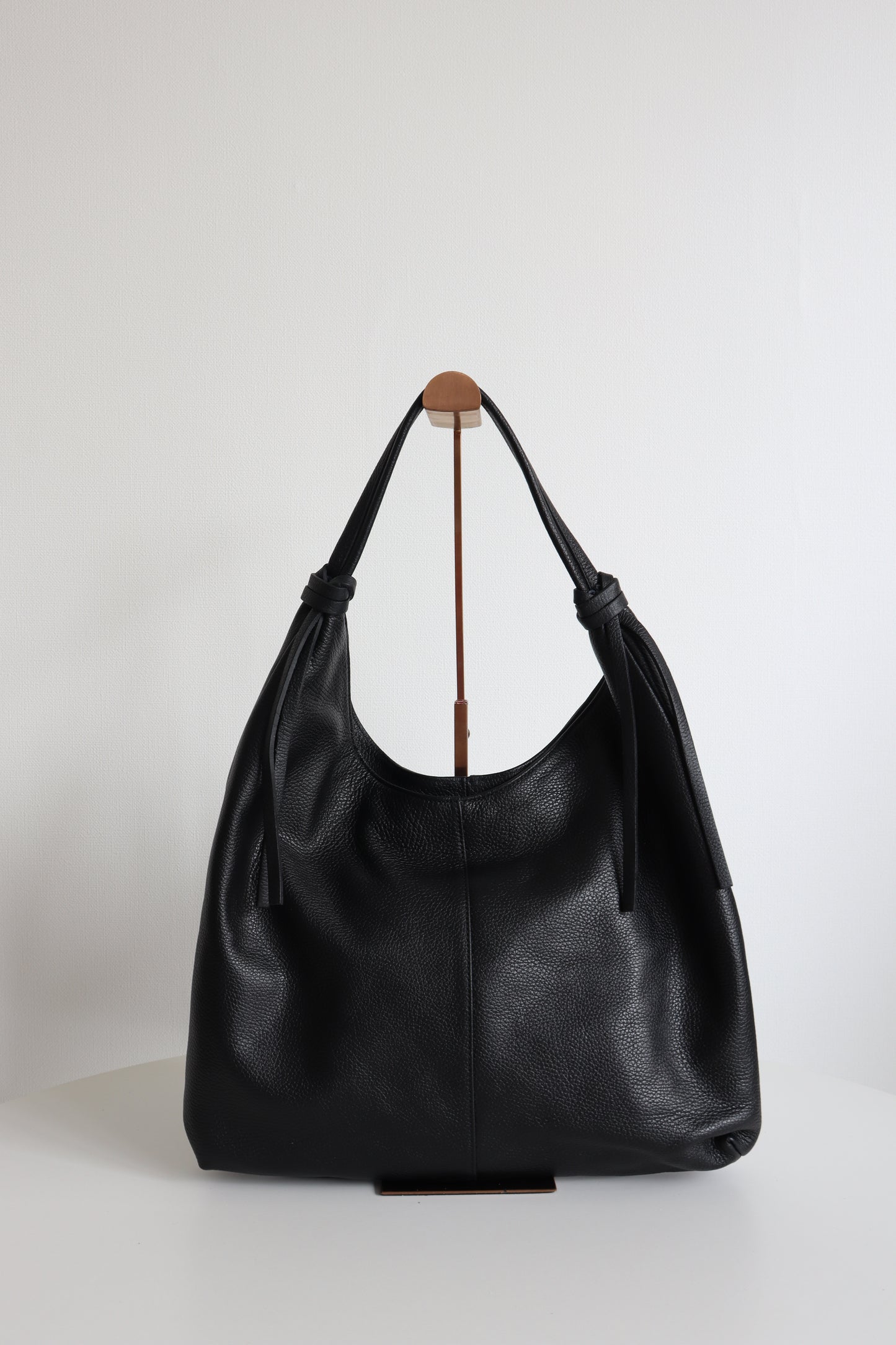 【MILLELA  FIRENZE】 レザーホーボーバッグ