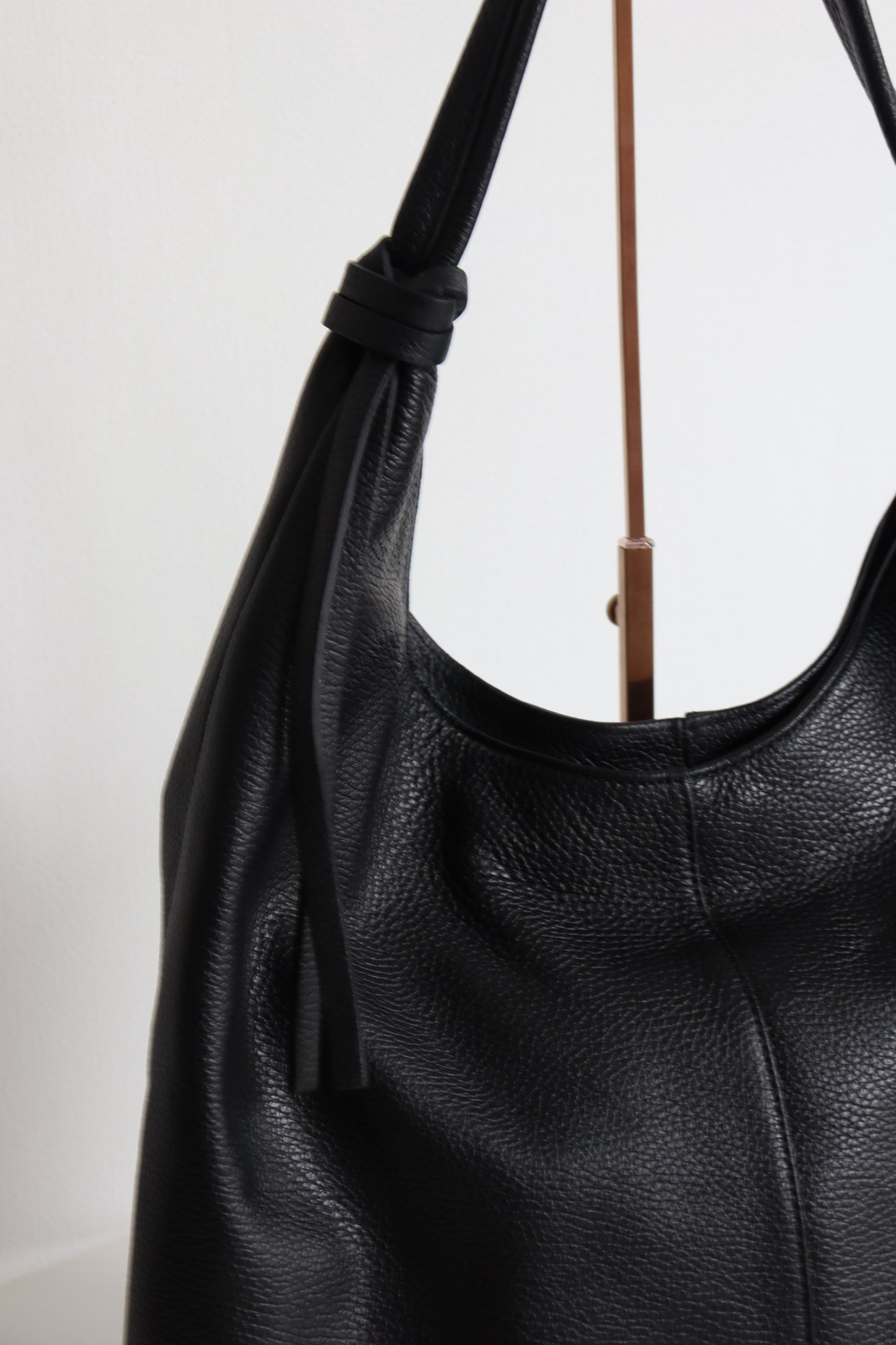 【MILLELA  FIRENZE】 レザーホーボーバッグ