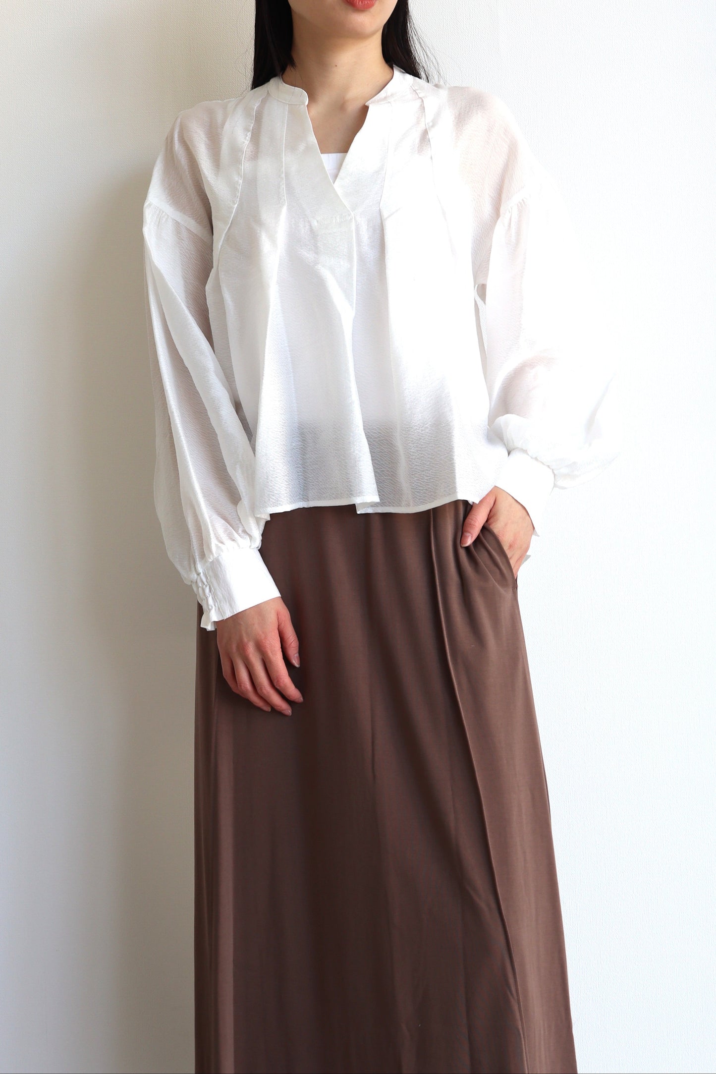 【ACUTA】 シアージャガードタックブラウス