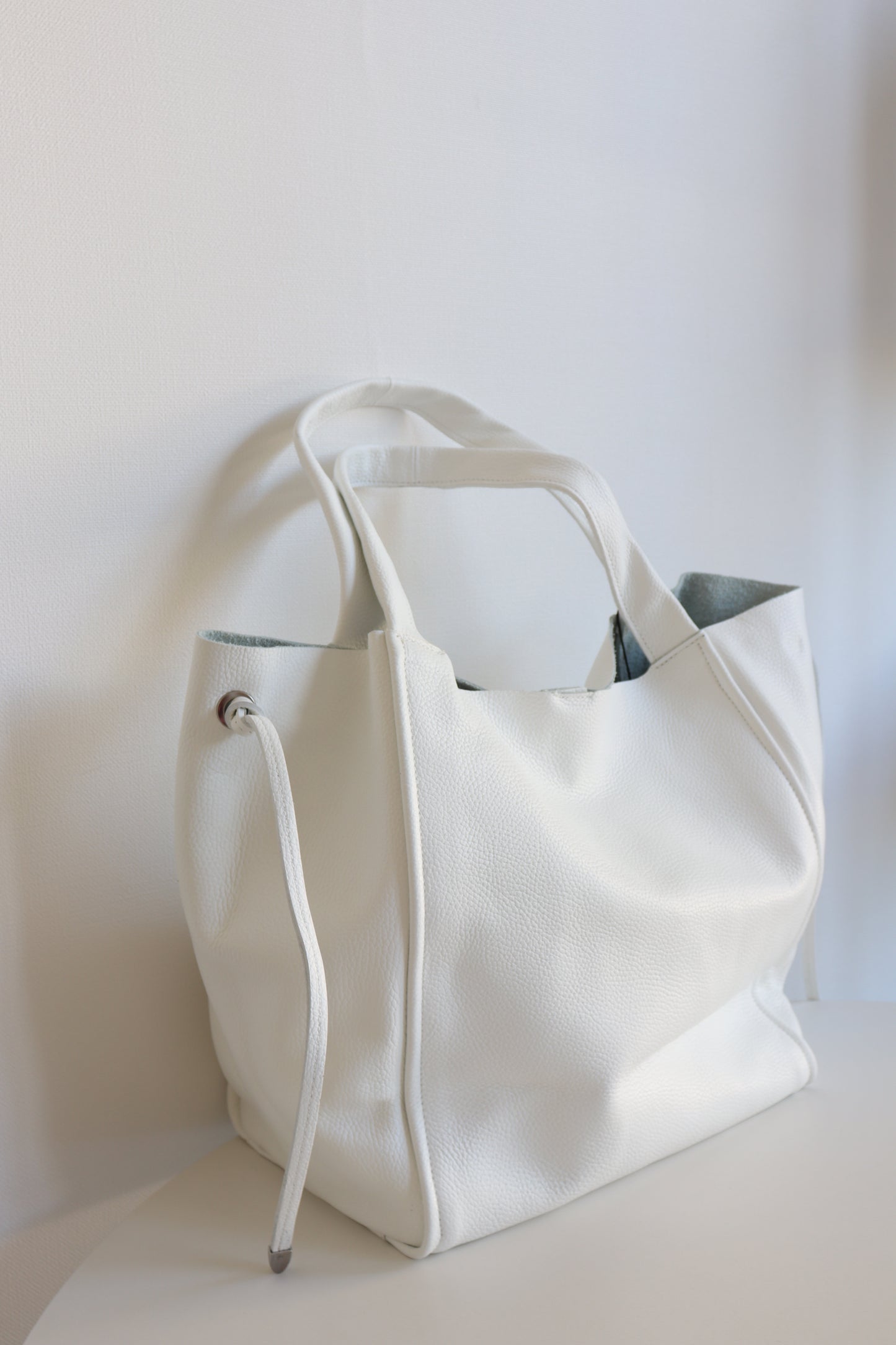 【MILLELA  FIRENZE】 ビッグレザートートバッグ