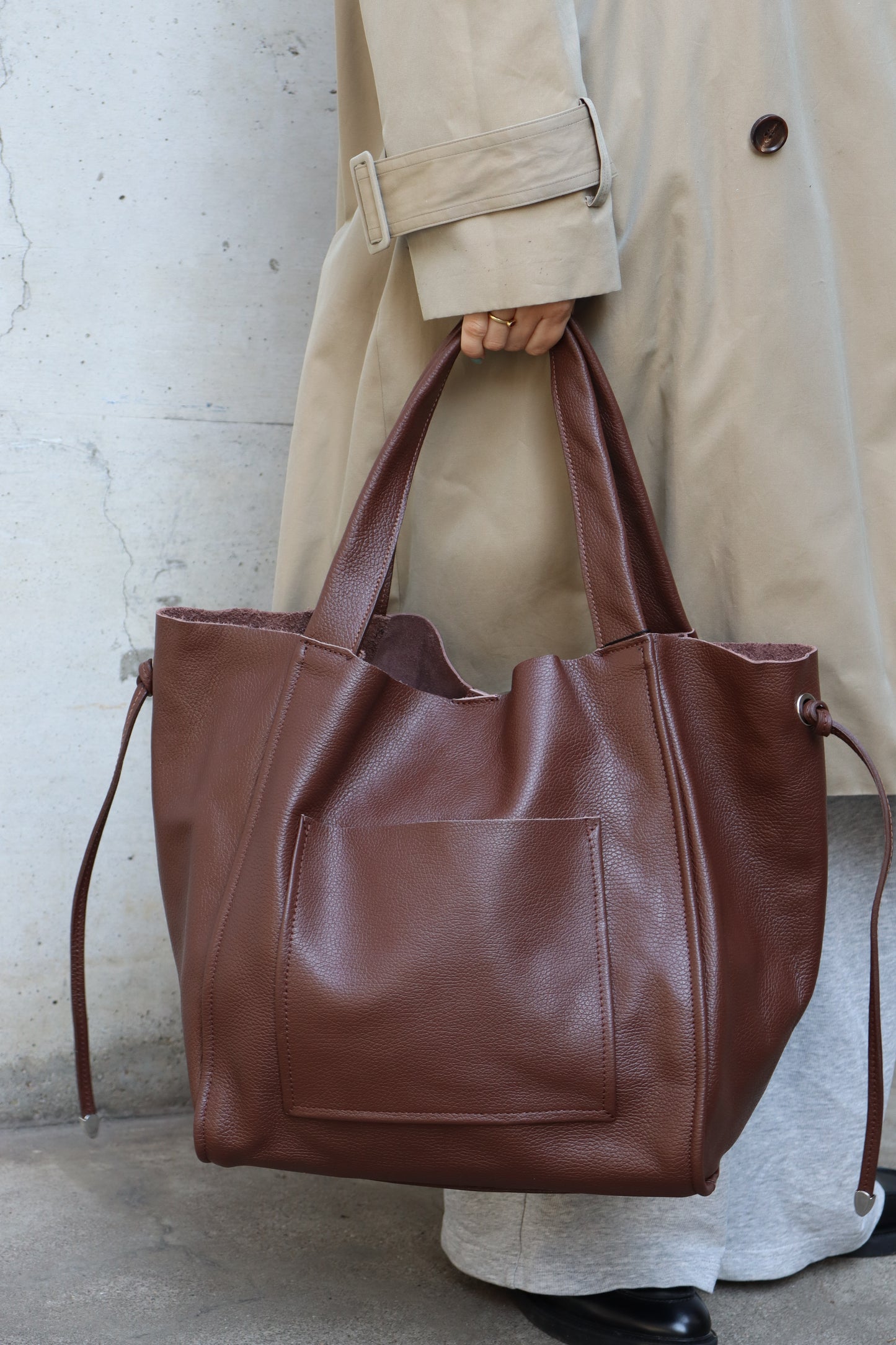 【MILLELA  FIRENZE】 ビッグレザートートバッグ