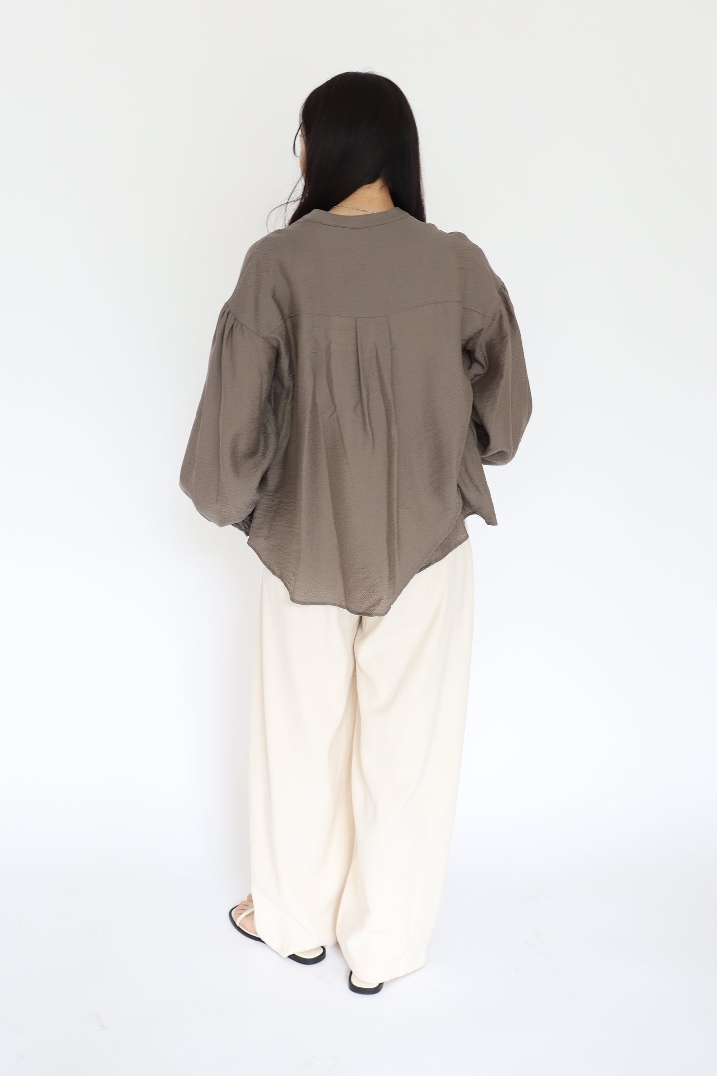 【ACUTA】 シアージャガードタックブラウス