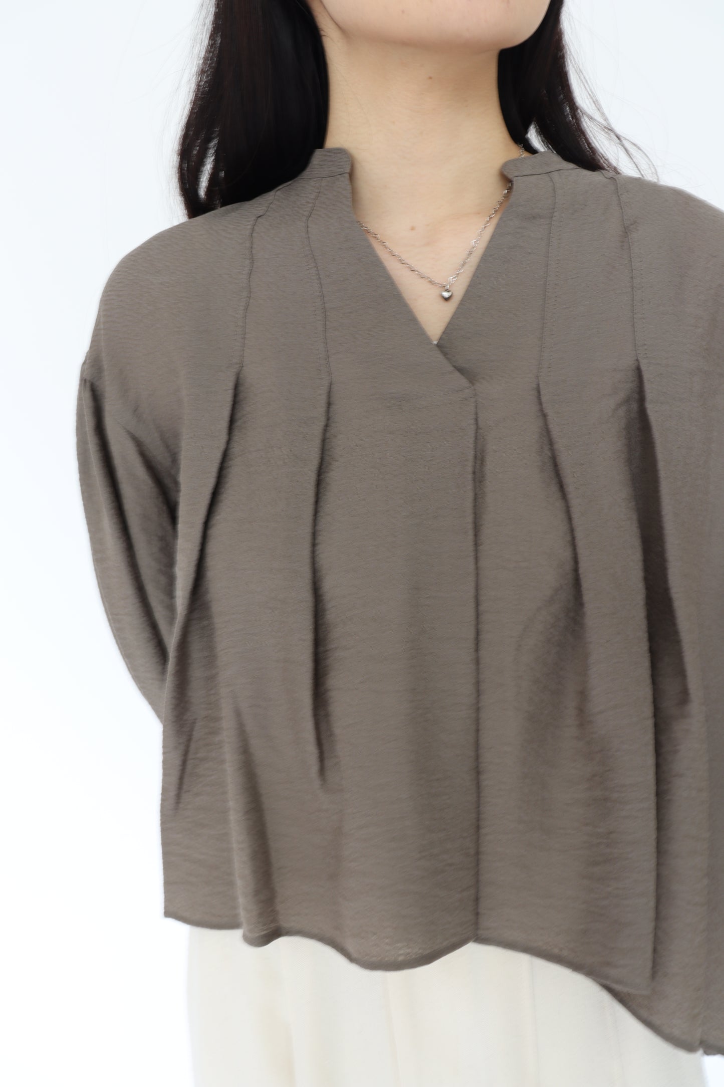 【ACUTA】 シアージャガードタックブラウス